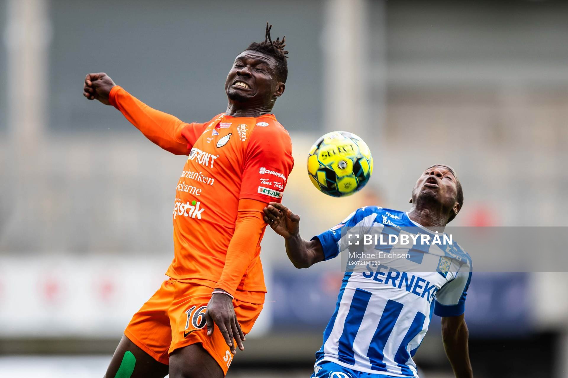 AFC Eskilstunas Onyedikachukwu Samuel Nnamani och IFK