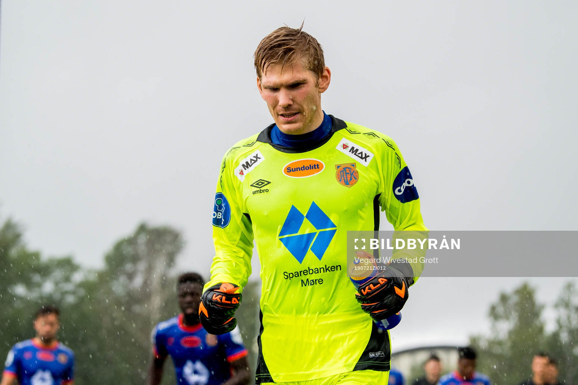Goalkeeper Andreas Lie of Aalesund at half time