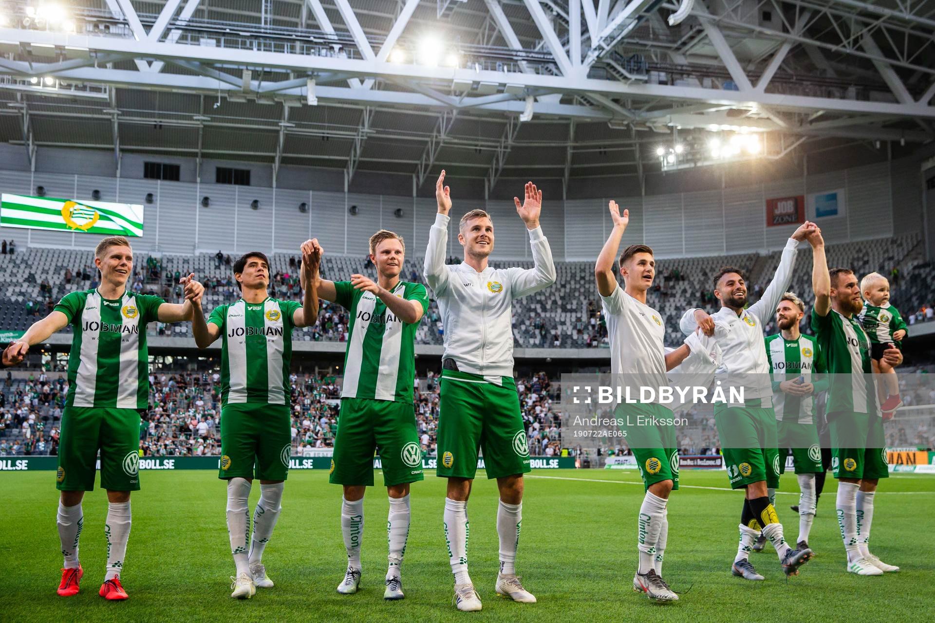 Hammarbys spelare jublar