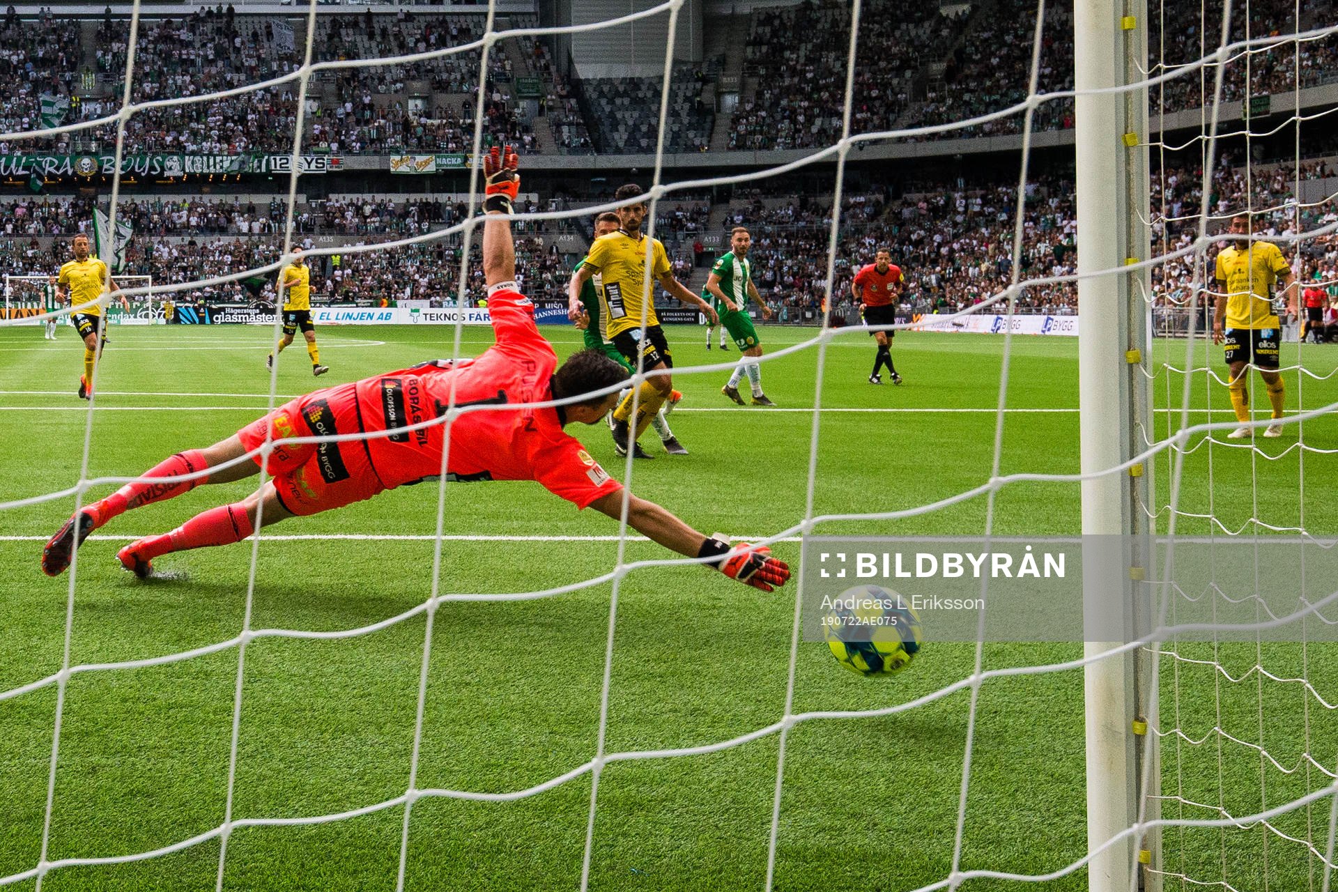 Hammarbys Muamer Tankovic gör 4-0 för Hammarbys bakom