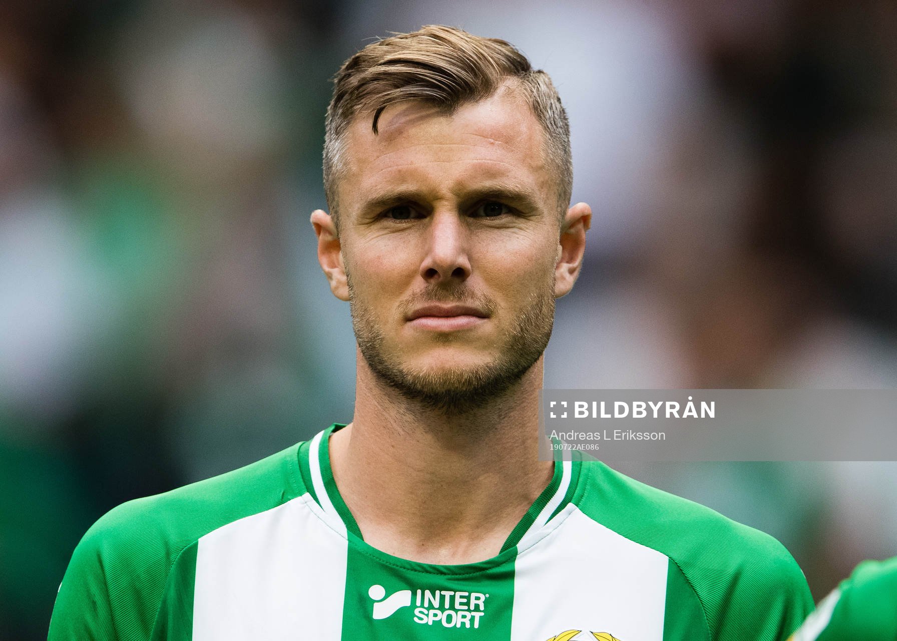 Hammarbys Richard Magyar innan fotbollsmatchen i