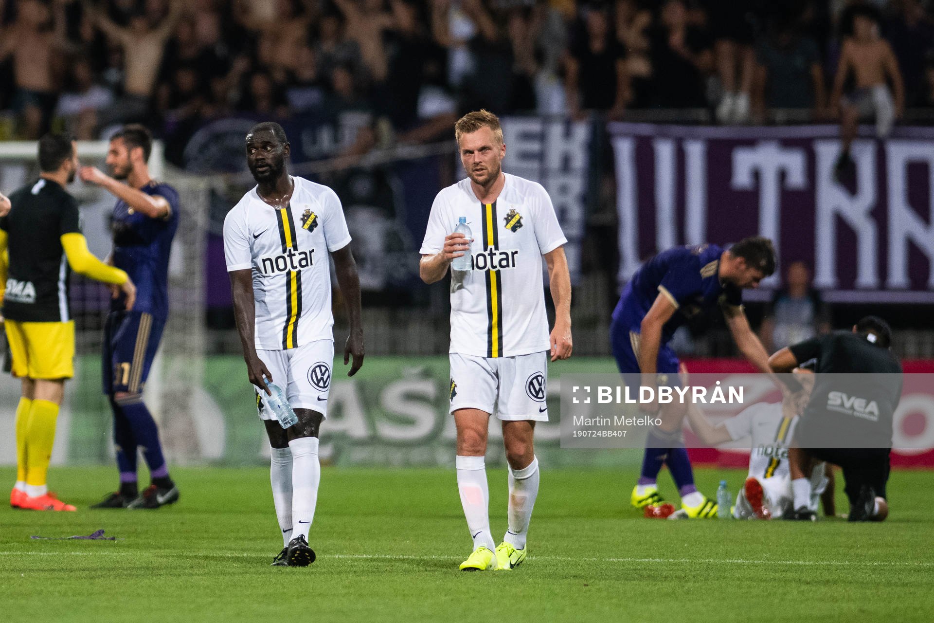 Enoch Kofi Adu and Sebastian Larsson of AIK looks dejected