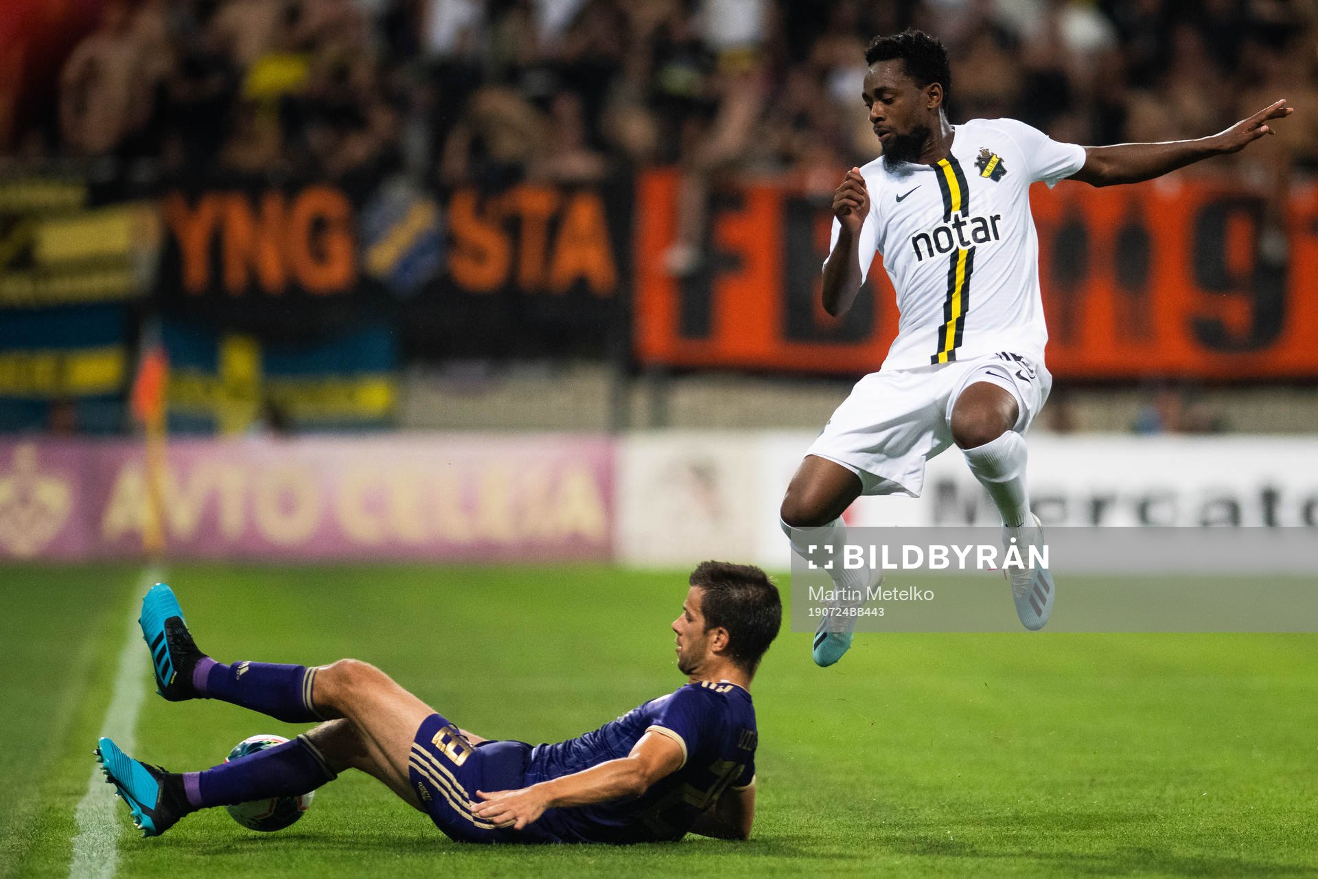 Alexandru Cretu of Maribor and Heradi Rashidi of AIK