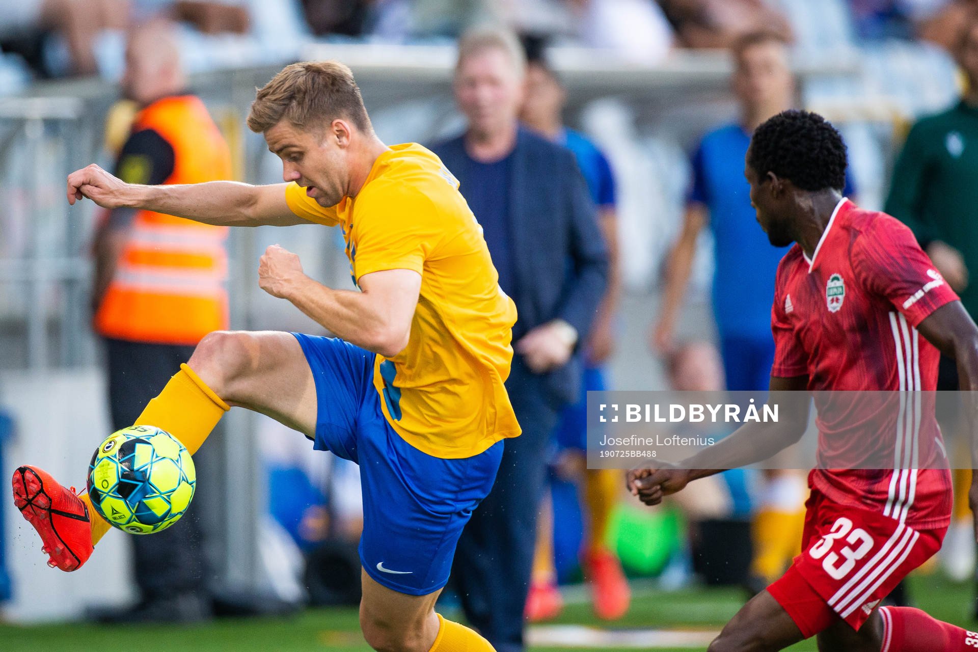 Christoffer Nyman of IFK Norrköping and Seydina Keita of