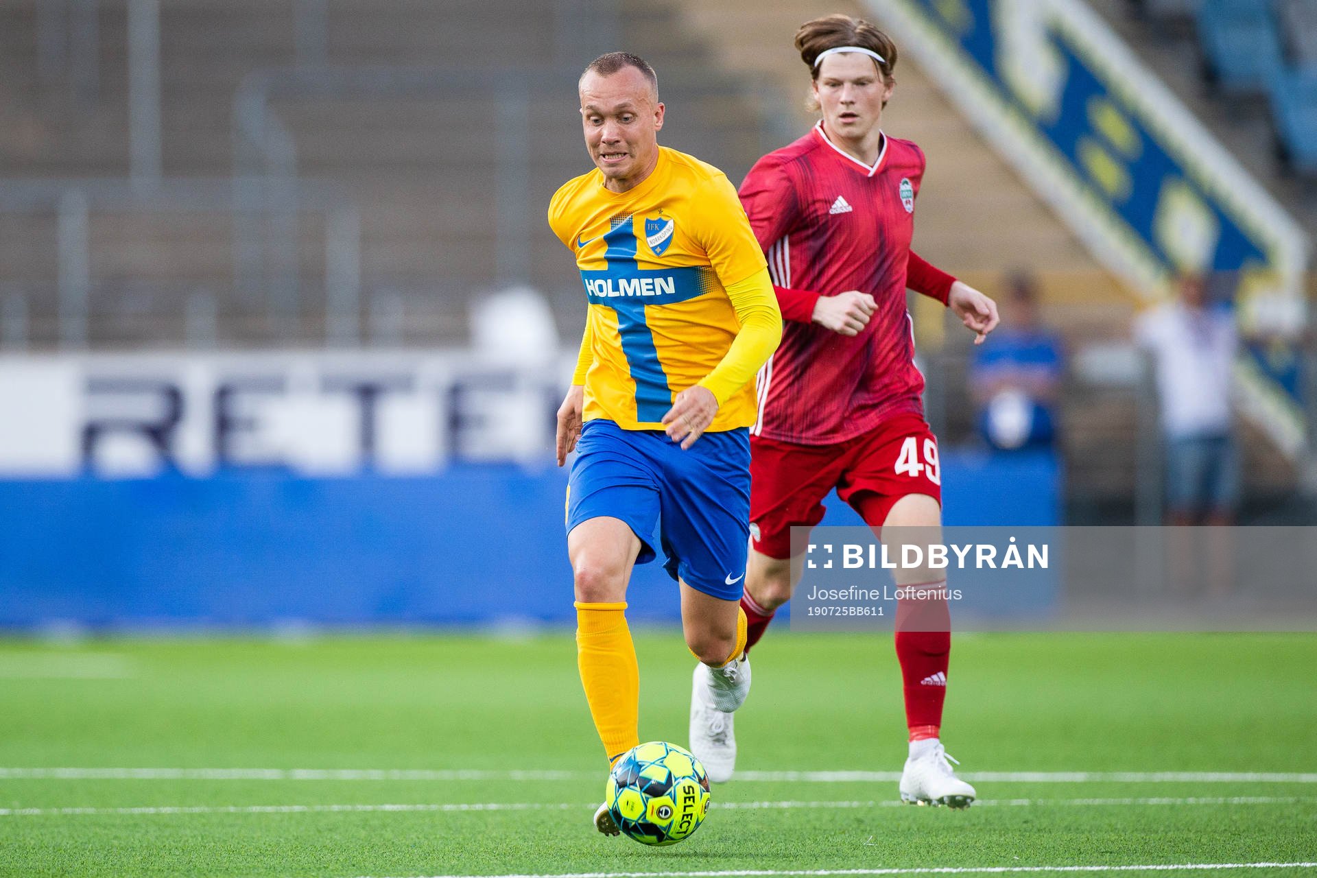 Gudmundur Thórarinsson of IFK Norrköping and Mārtiņš