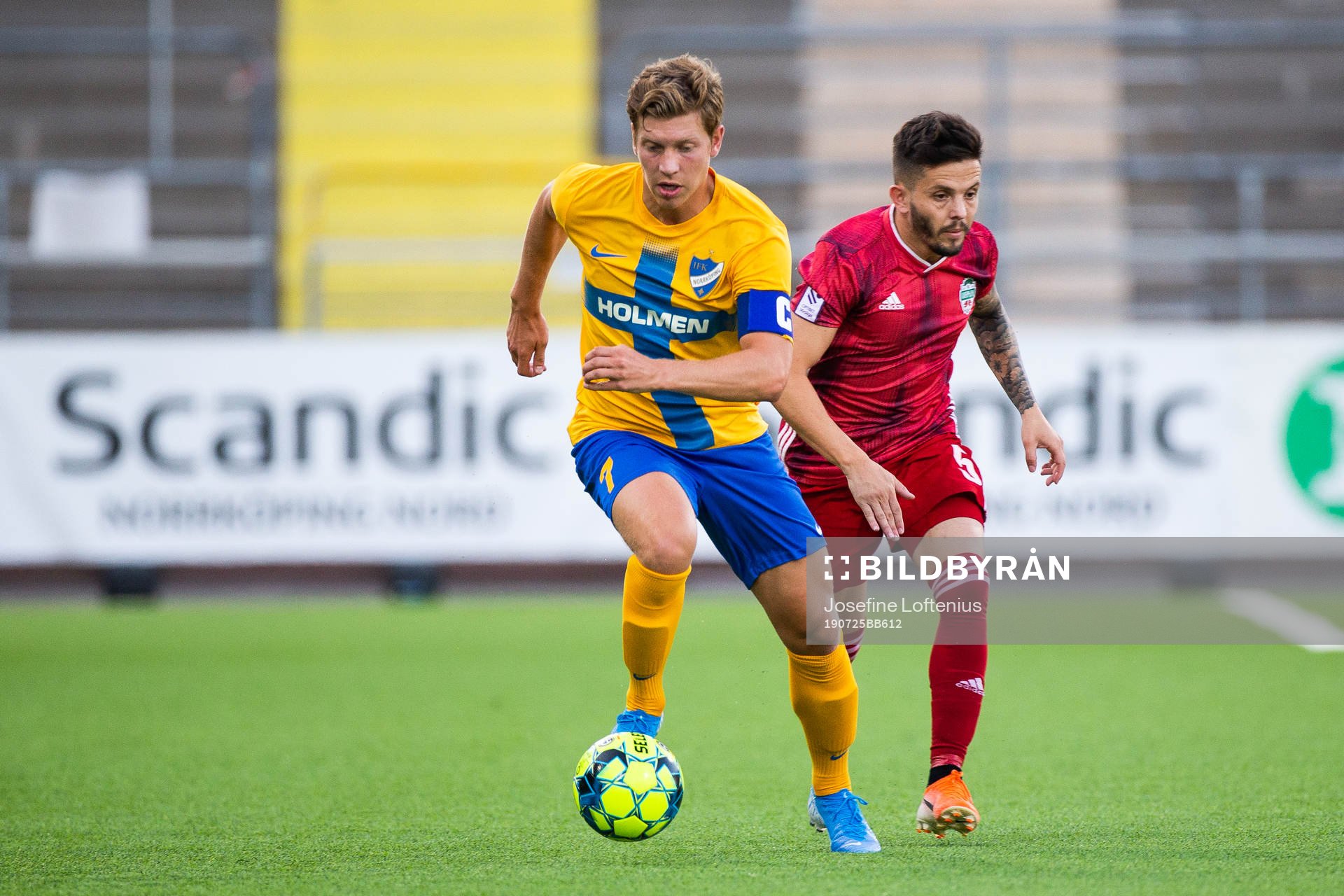 Alexander Fransson of IFK Norrköping and Leonel Strumia of