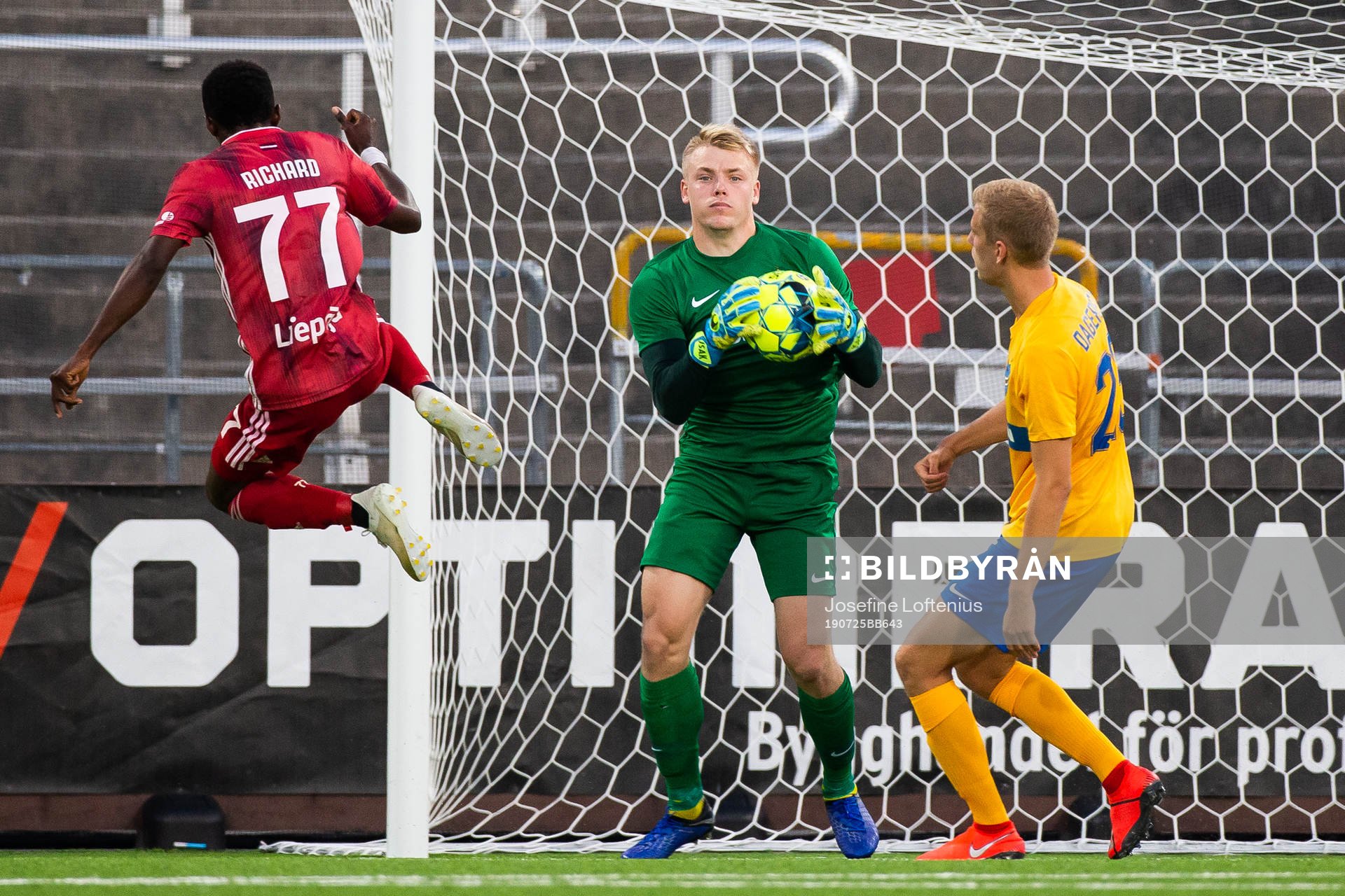 Goalkeeper Isak Pettersson of IFK Norrköping