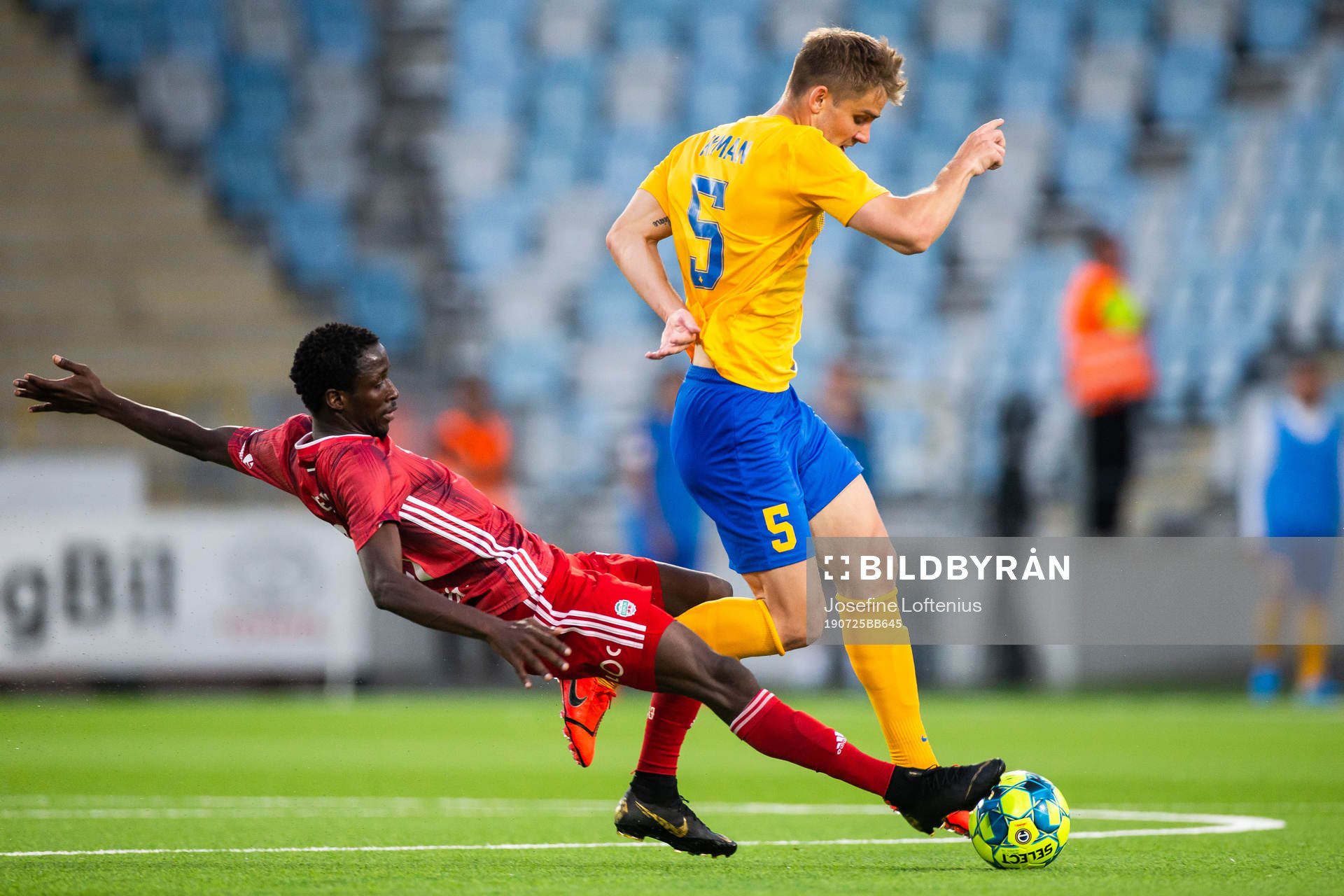 Seydina Keita of Liepaja and Christoffer Nyman of IFK