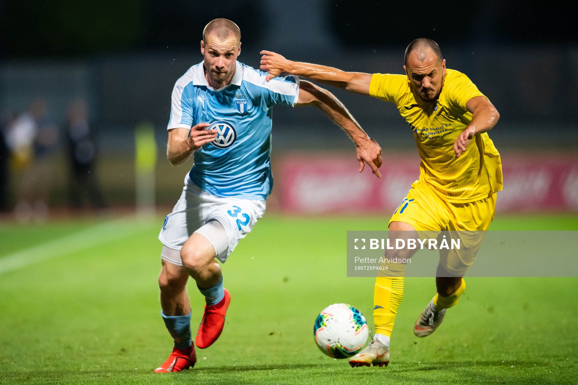 Jo Inge Berget of Malmö FF and Tonic Mujan of Domzale