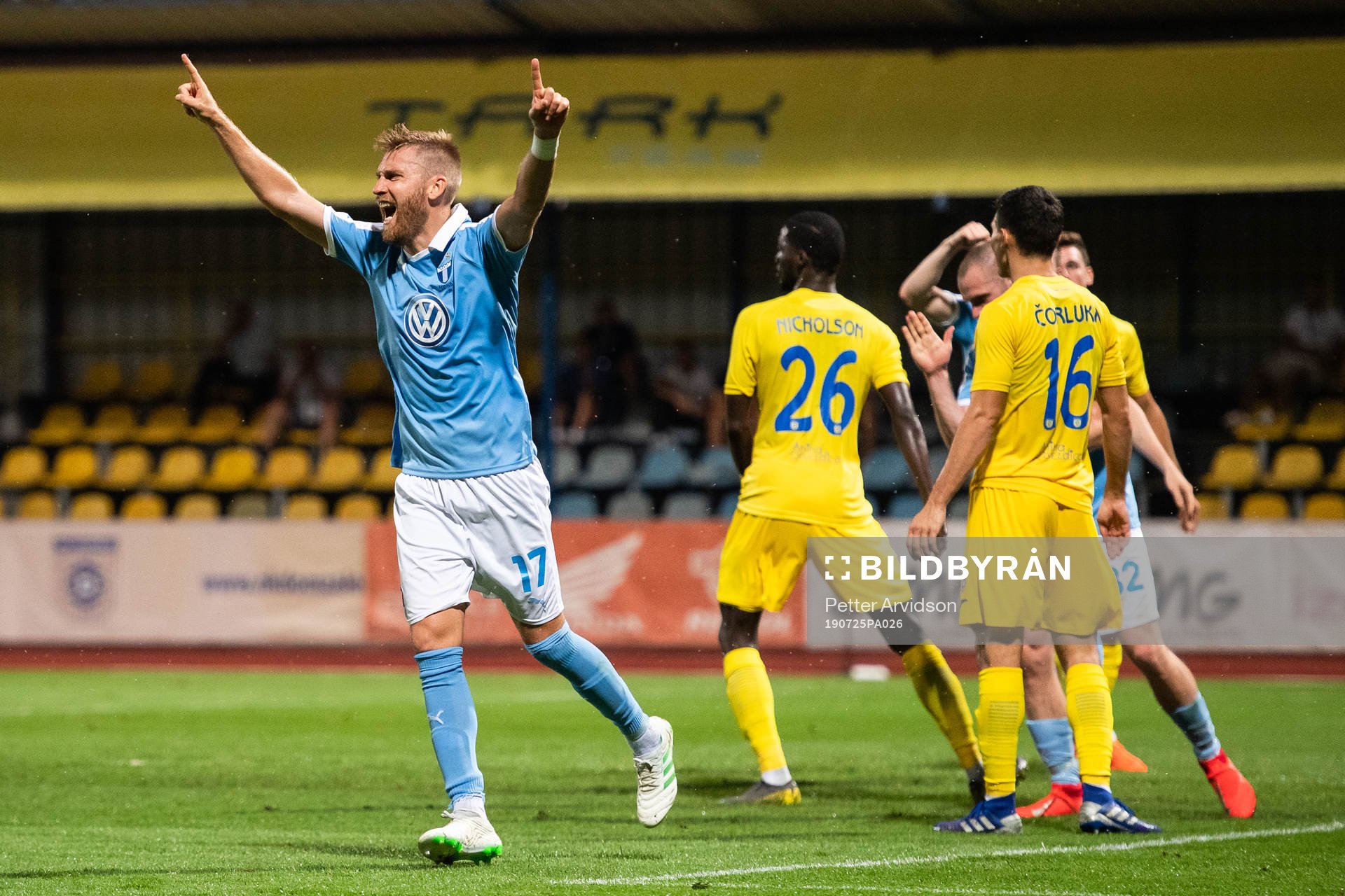 Rasmus Bengtsson of Malmö FF celebrates
