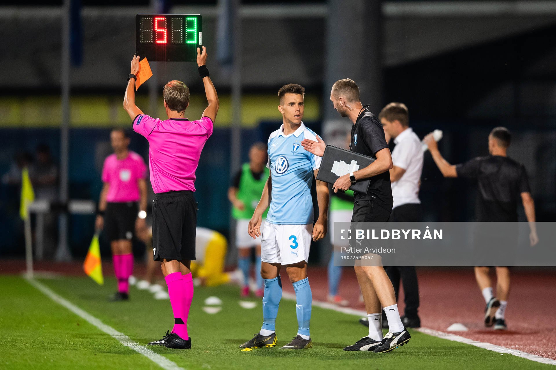 Jonas Knudsen of Malmö FF enters the match