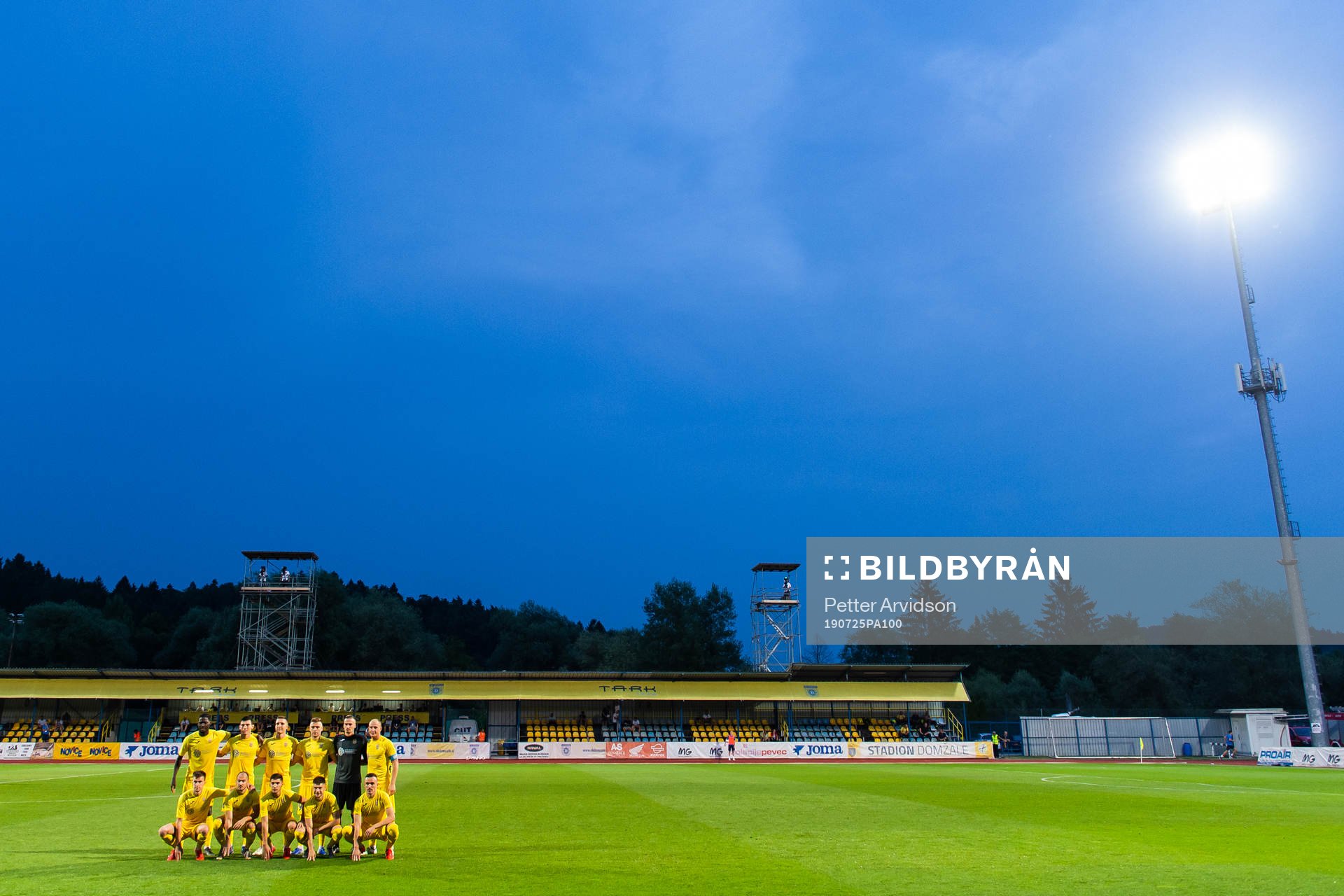 The starting eleven of Domzale pose for a team picture