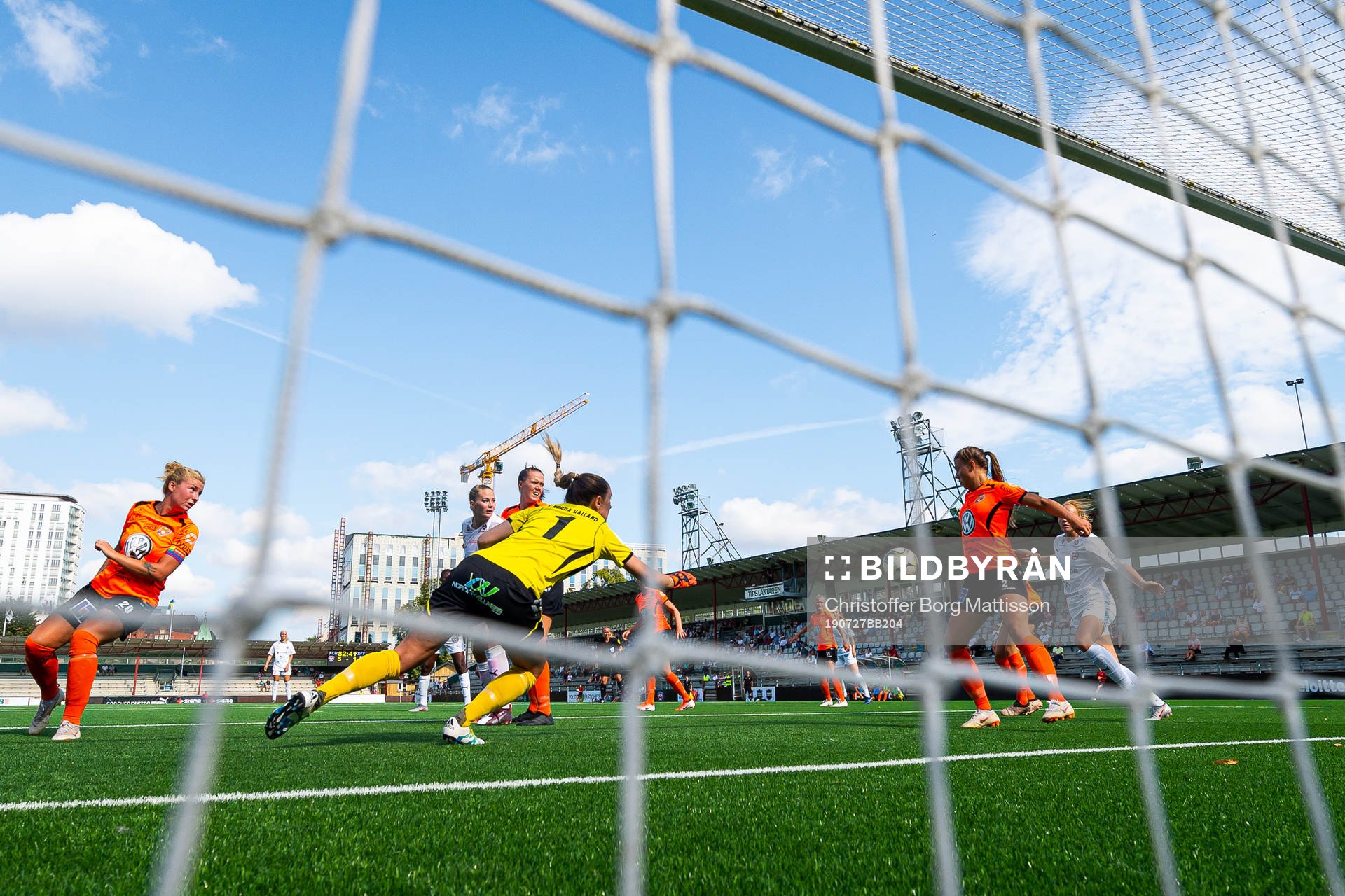 Kungsbackas målvakt Moa Öhman under fotbollsmatchen i Damallsvenskan mellan FC Rosengård och Kungsbacka den 27 juli 2019 i Malmö.