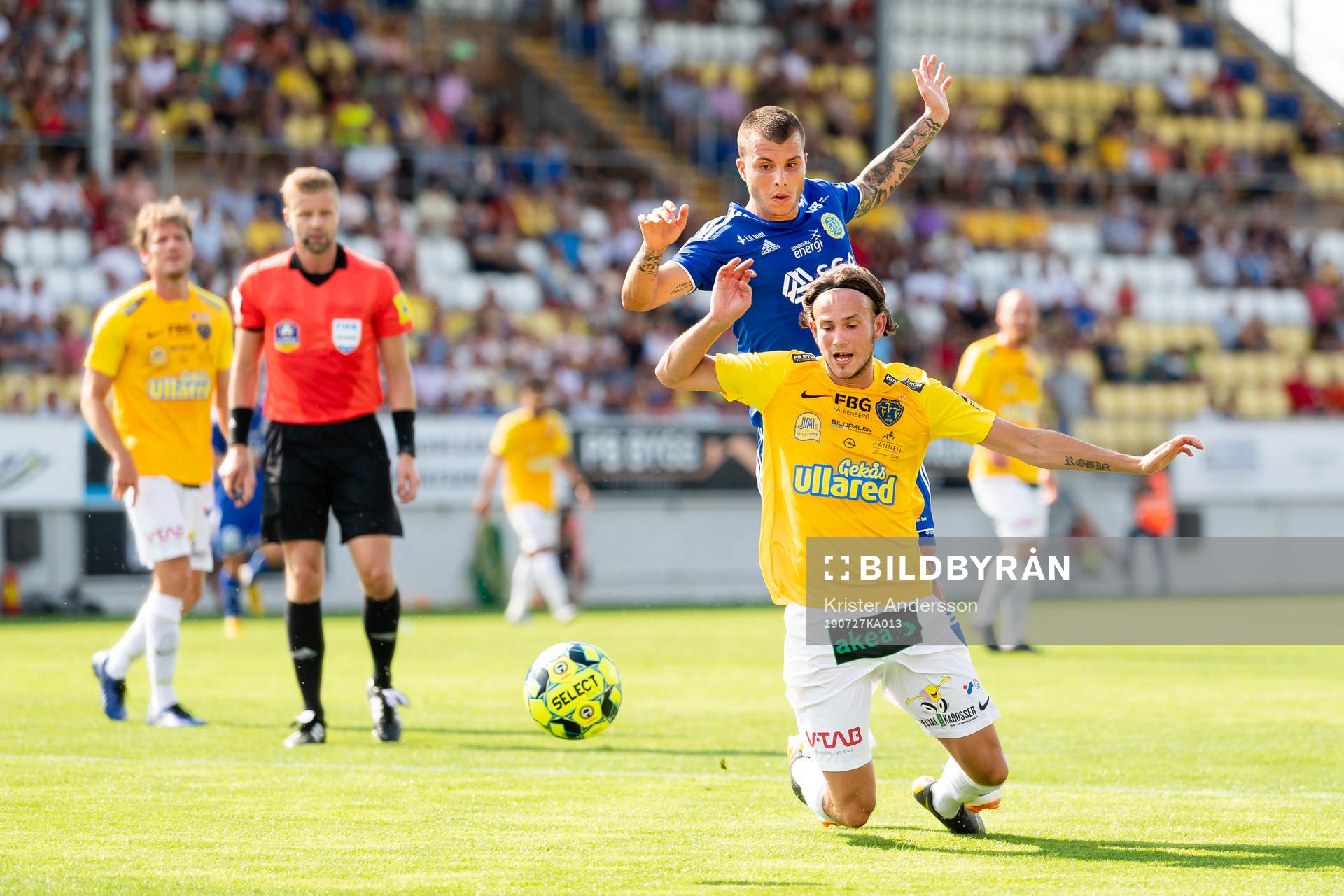 Sundsvalls Pol Roige Rodriguez fäller Falkenbergs Robin