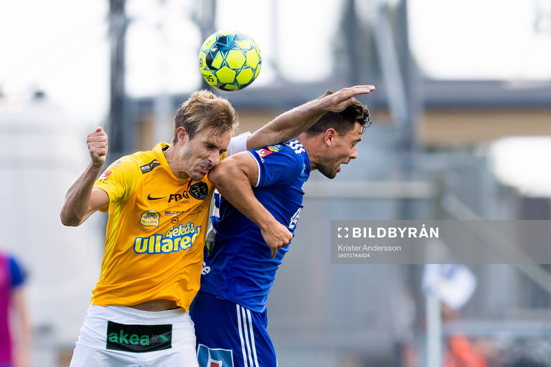 Falkenbergs Tobias Karlsson och Sundsvalls Marcus Mas Costa