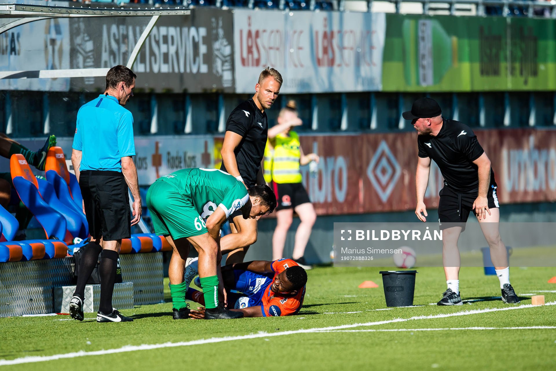 Izunna Arnest Uzochukwu of Aalesund in pain