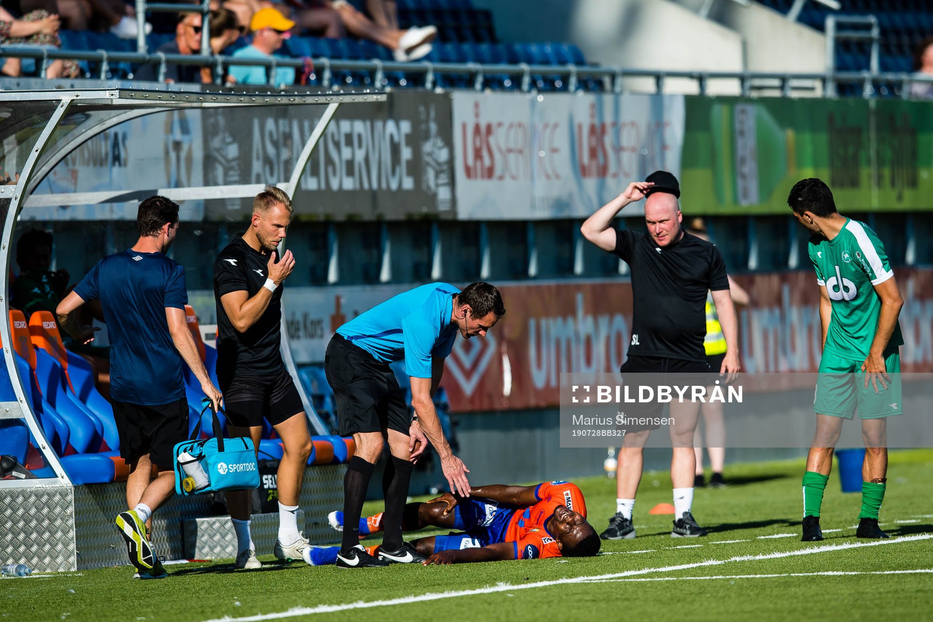 Izunna Arnest Uzochukwu of Aalesund in pain