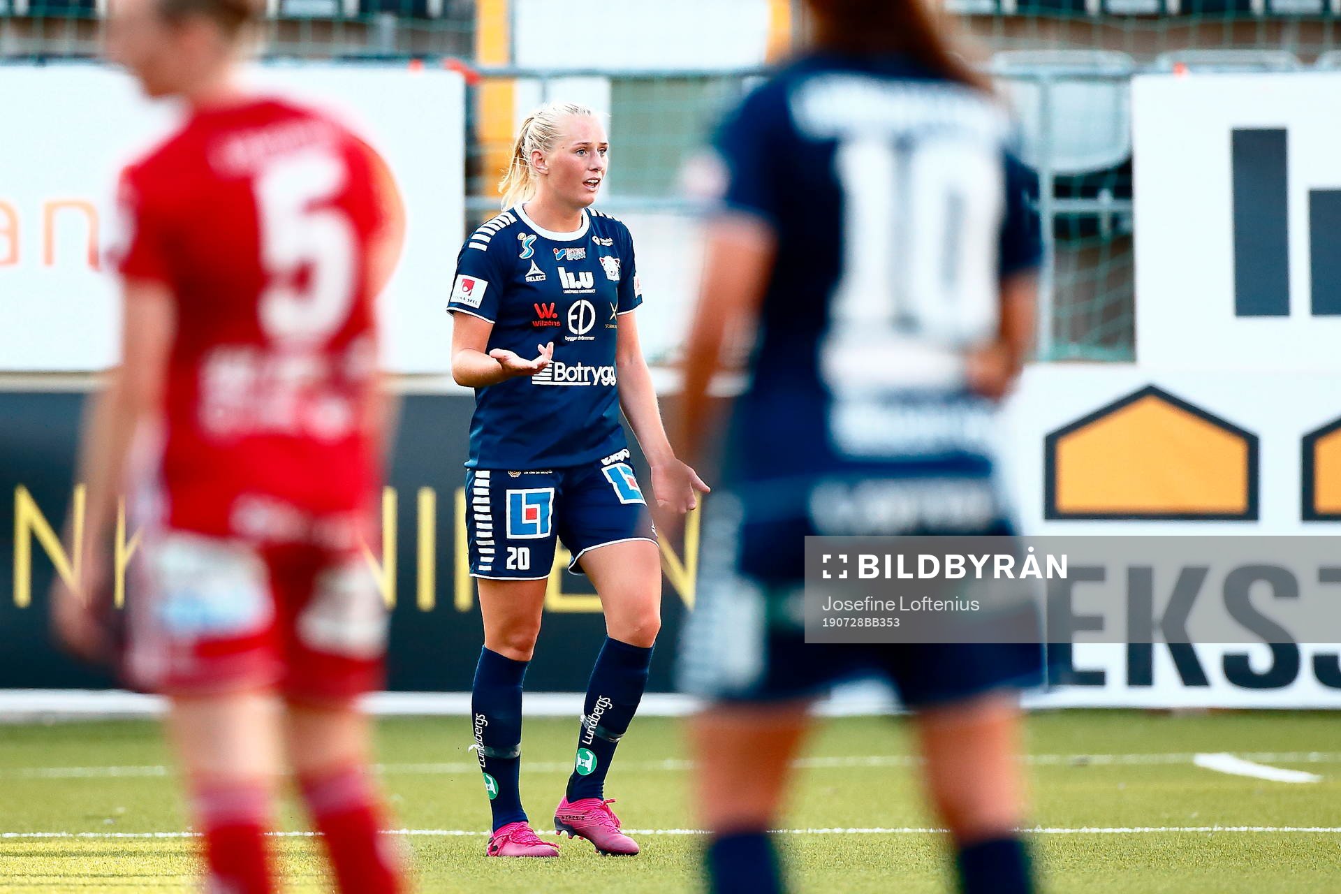 Linköpings Stina Blackstenius reagerar