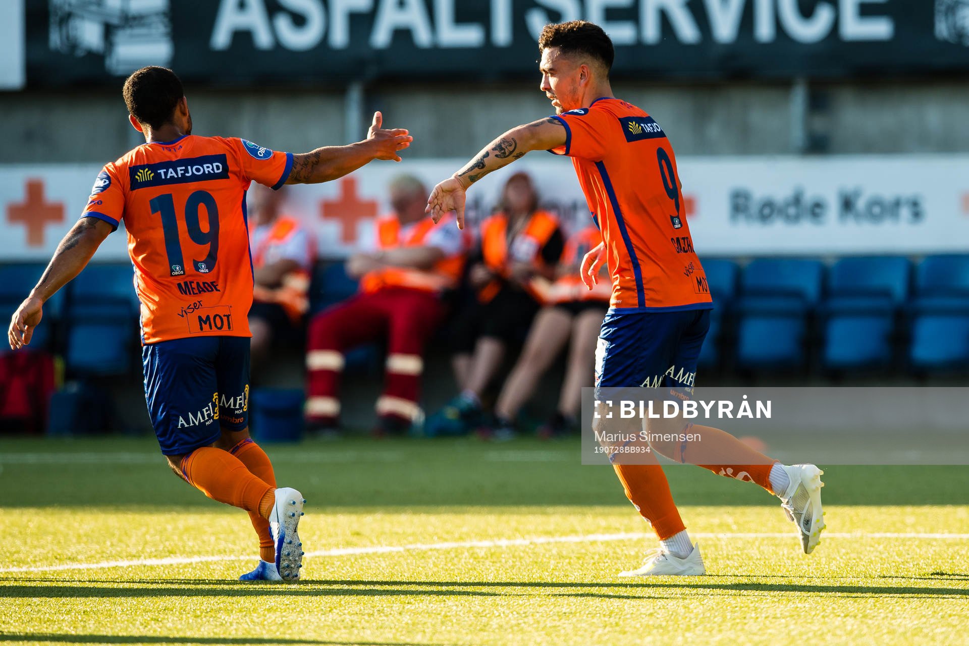Niklas Fernando Nygaard Castro celebrates with Jernade
