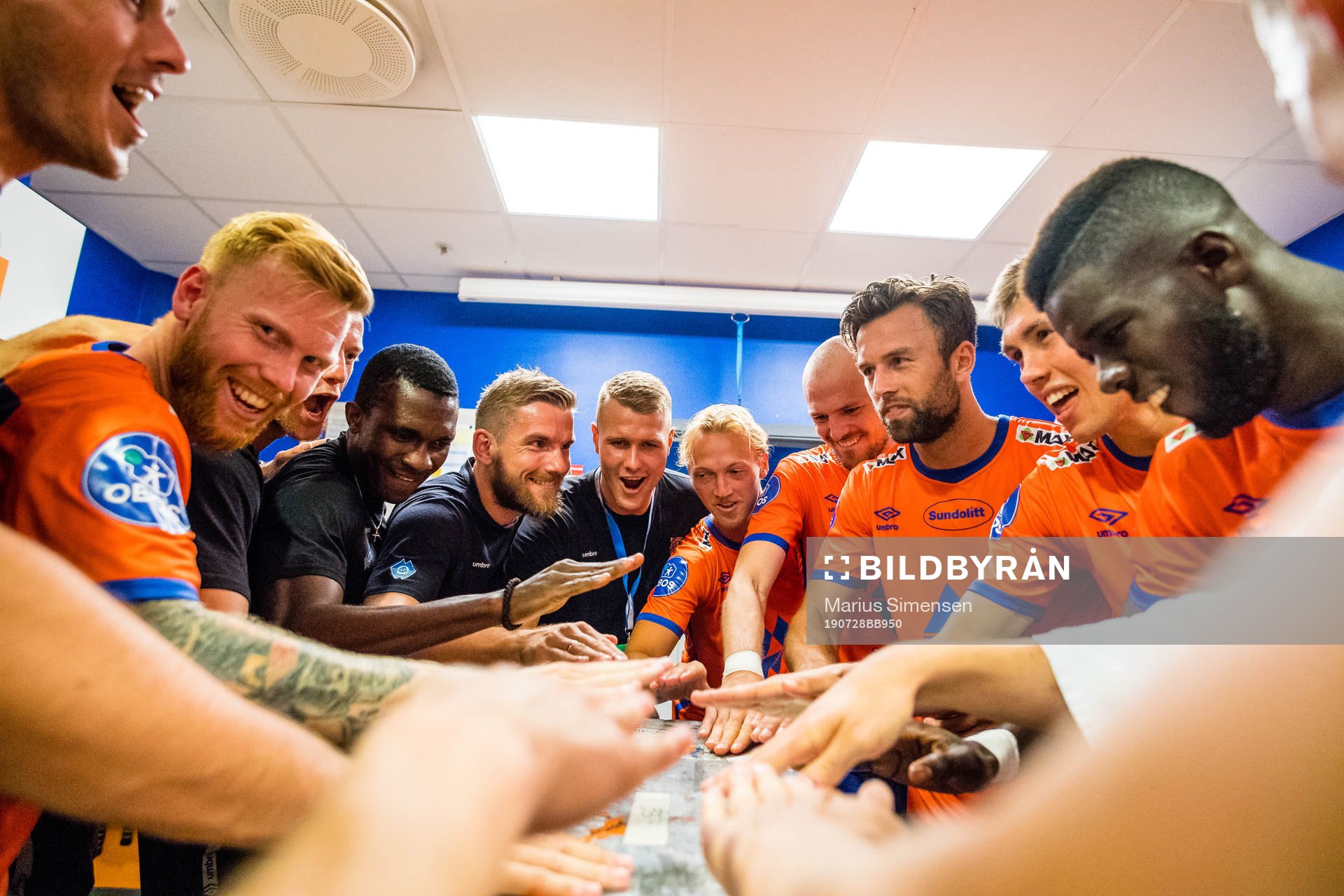 Fredrik Kjernmoen Carlsen, Tega George, Oddbjørn Lie, Holmbert Aron Briem Fridjonsson, Jørgen Hatlehol, Aron Elis Thrandarson, Kaj Ramsteijn, Daniel Leo Gretarsson Schmidt and Pape Habib Gueye of Aalesund celebrates after the OBOS-ligaen match between Aalesund and Nest-Sotra on July 28, 2019 in Ålesund.