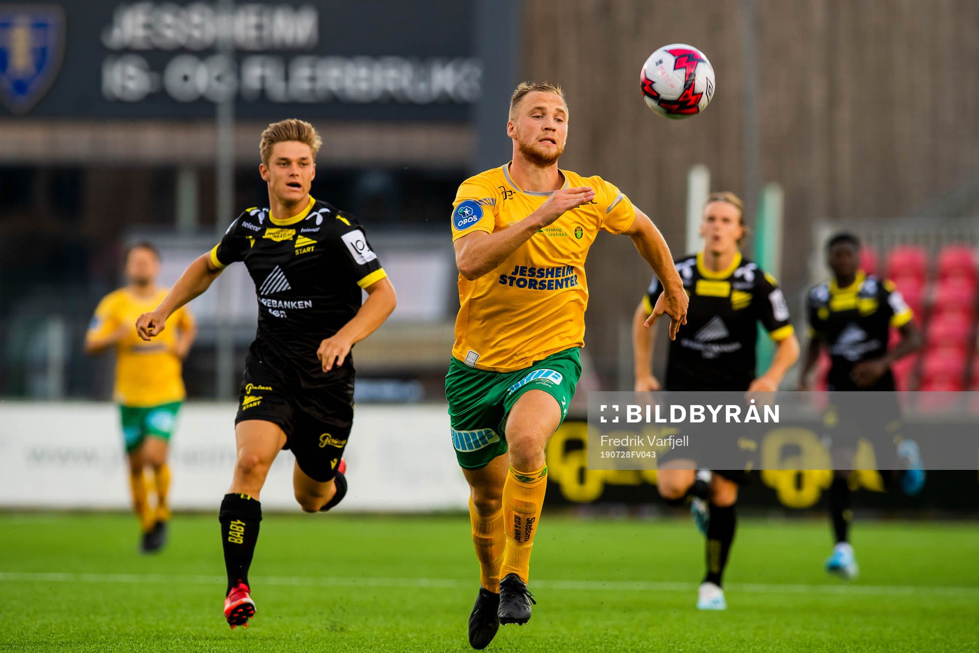 Mathias Idsøe Bringaker of Start and Espen Bjørnsen