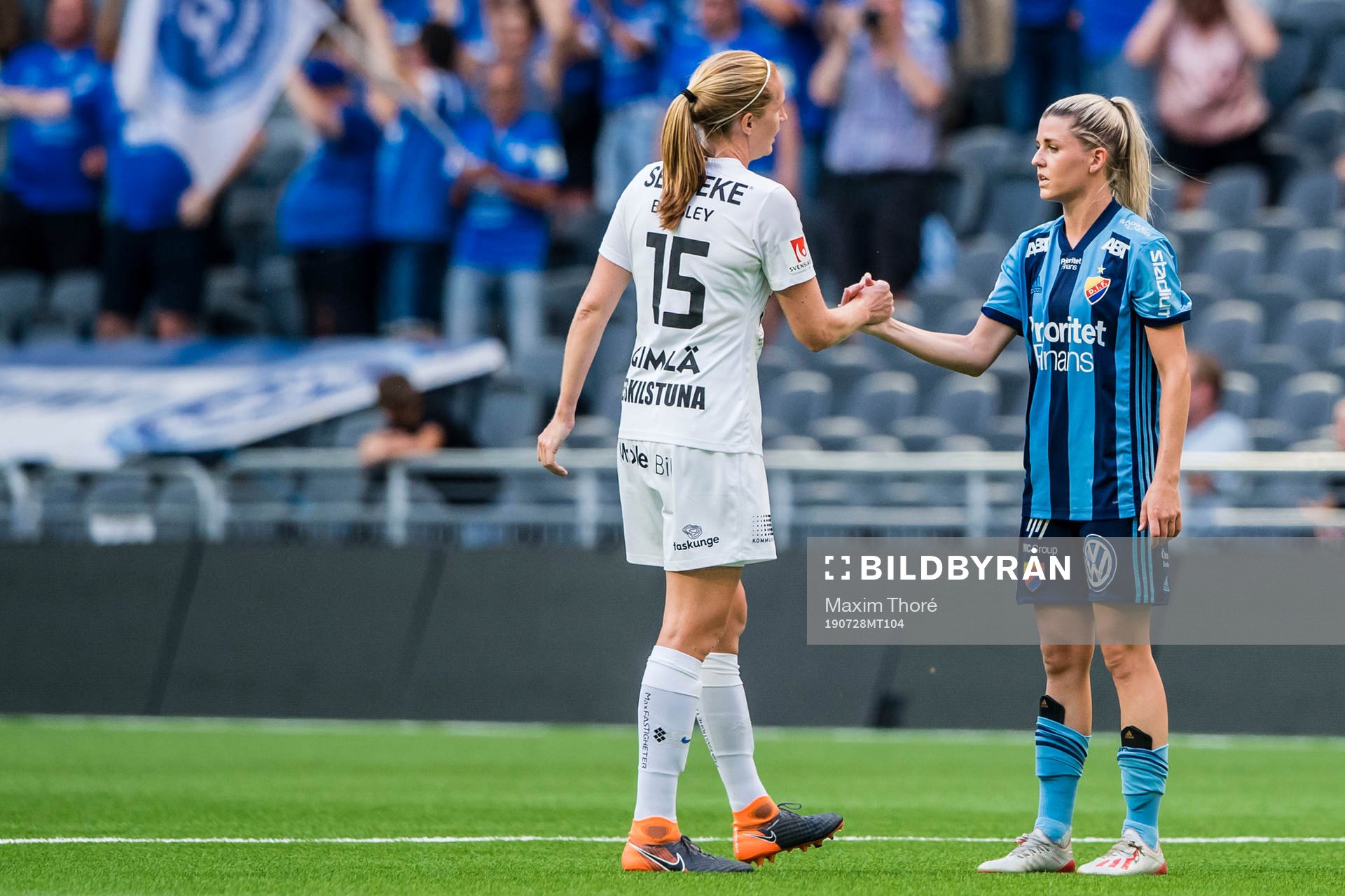 Eskilstunas Vaila Barsley och Djurgårdens Olivia Schough