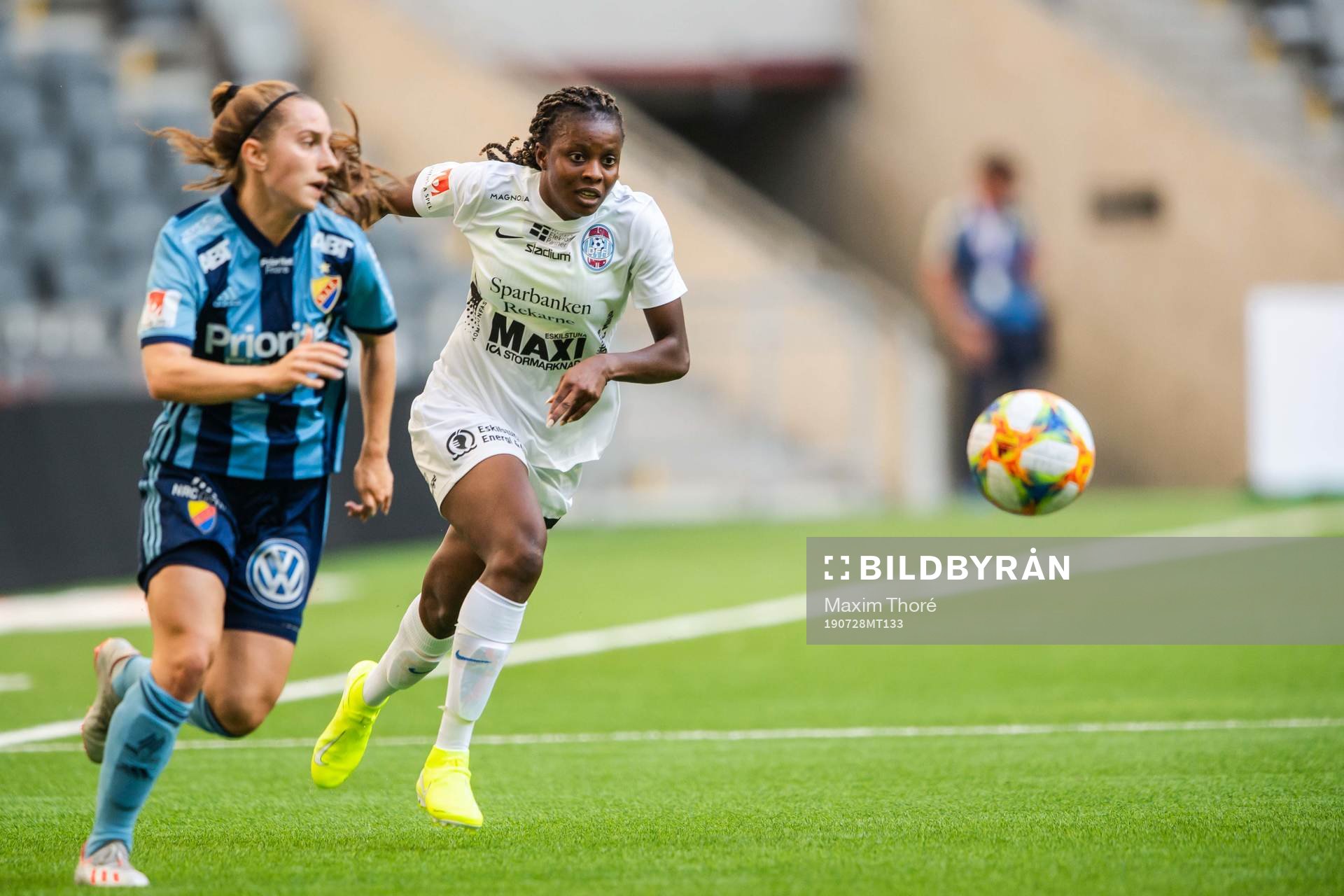 Djurgårdens Tilde Lindwall och Eskilstunas Ngozi Sonia