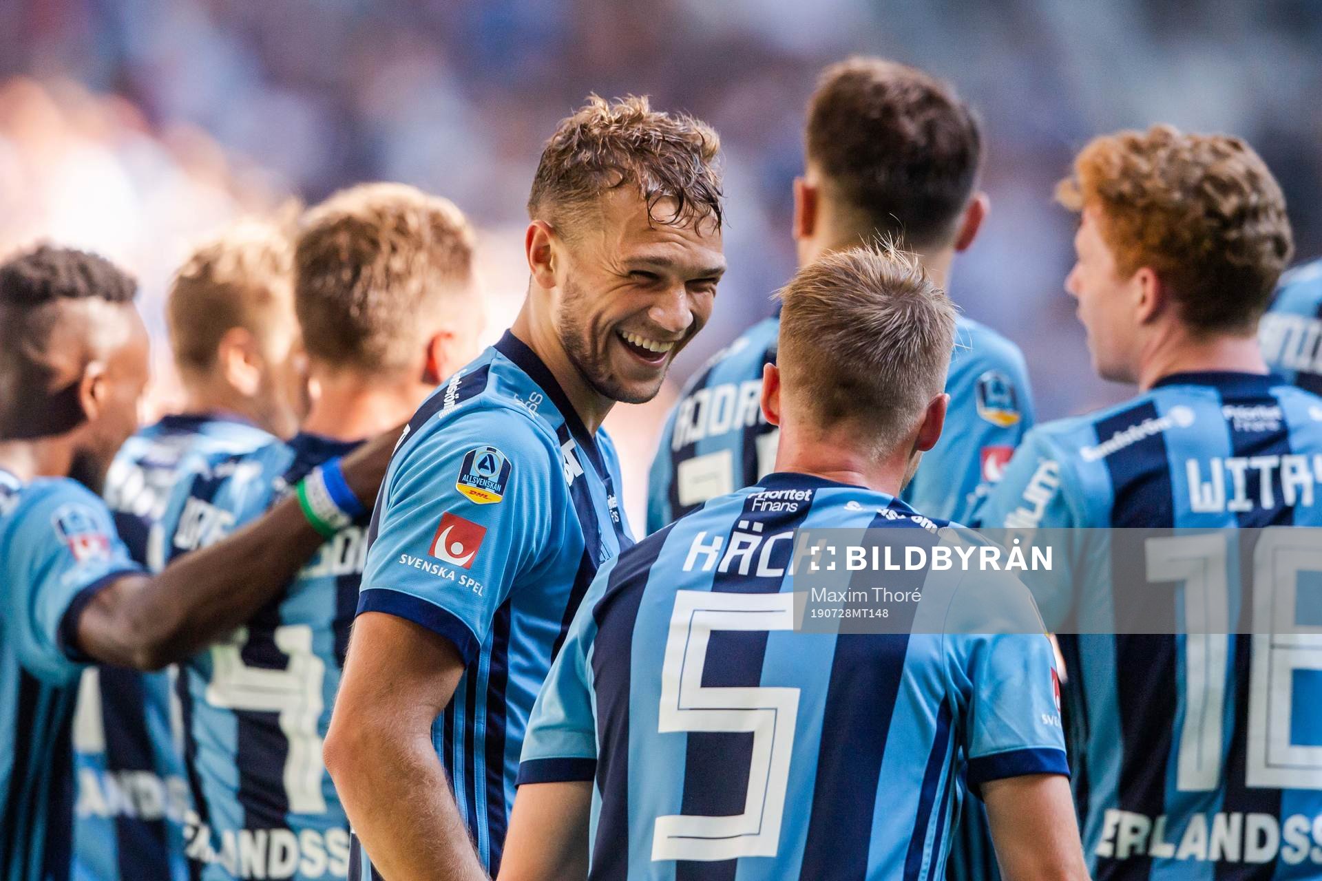 Djurgårdens Jesper Karlström jublar med Elliot Käck