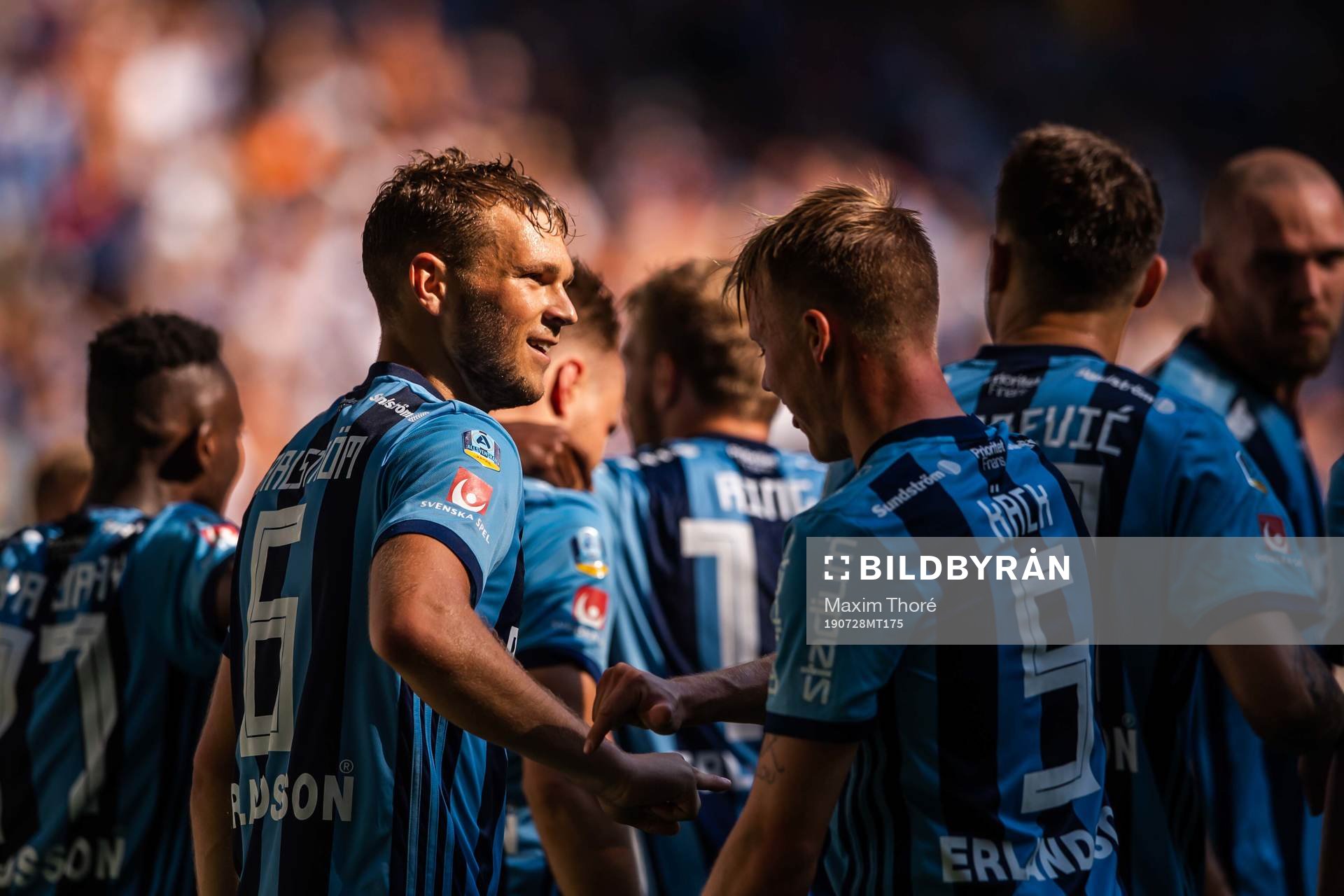 Djurgårdens Jesper Karlström jublar med Elliot Käck