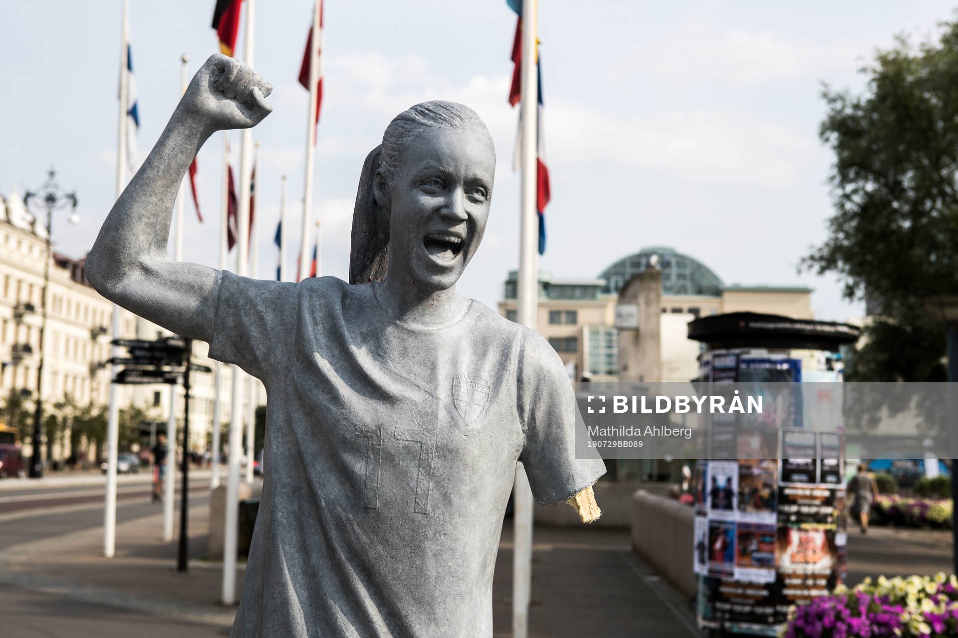 Caroline Segers staty vandaliserad