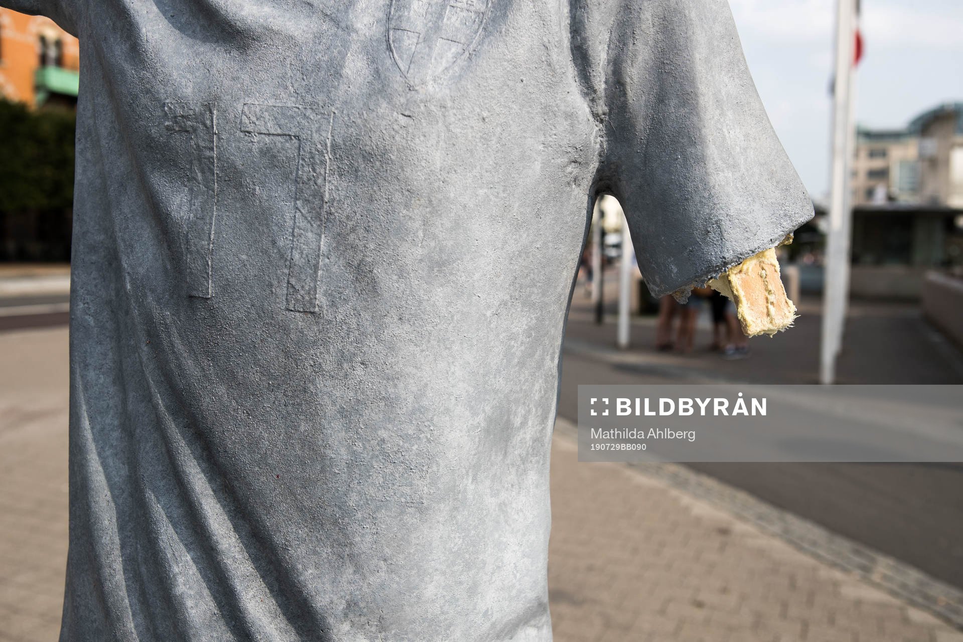 Caroline Segers staty vandaliserad