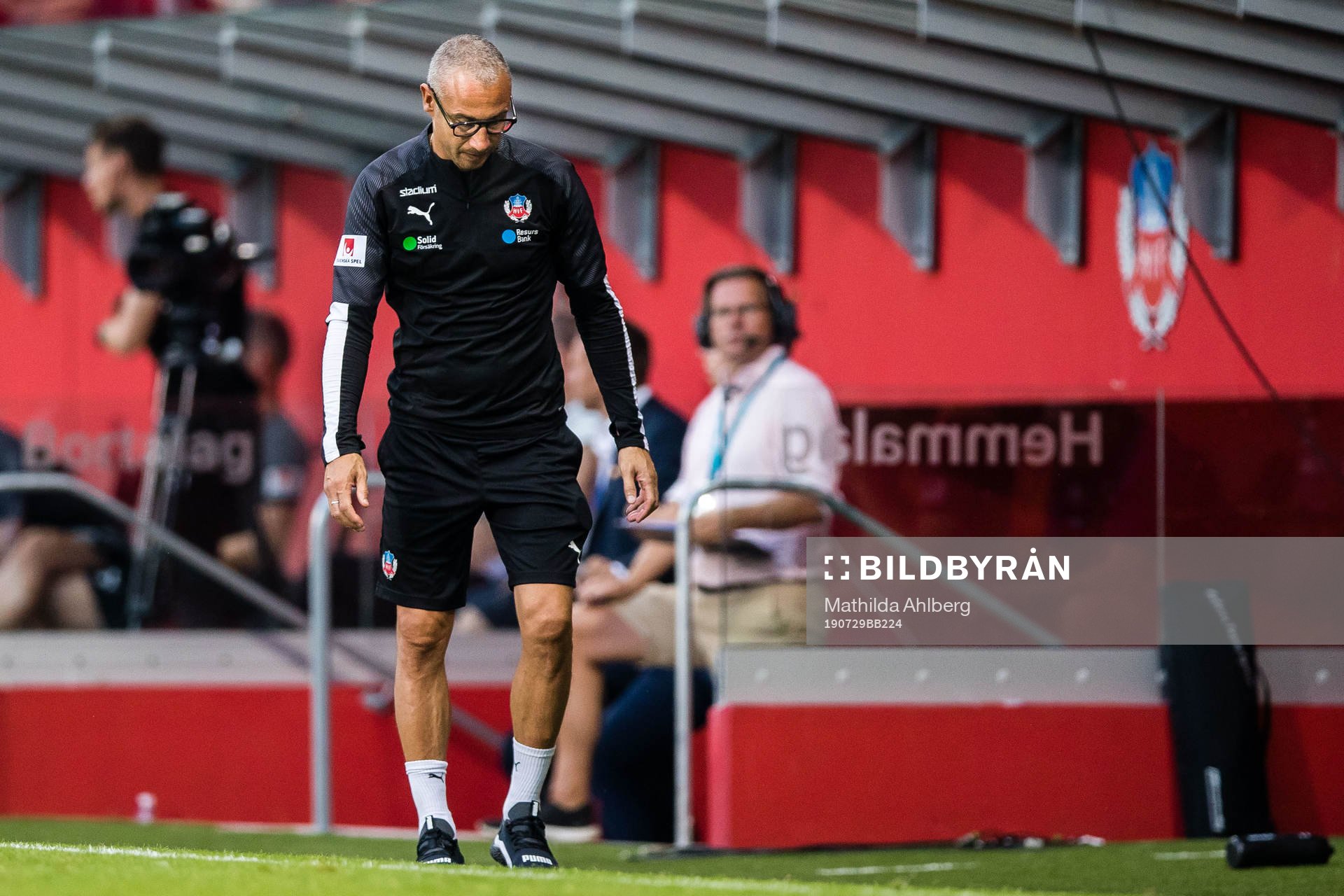 Helsingborgs tränare Henrik Larsson deppar