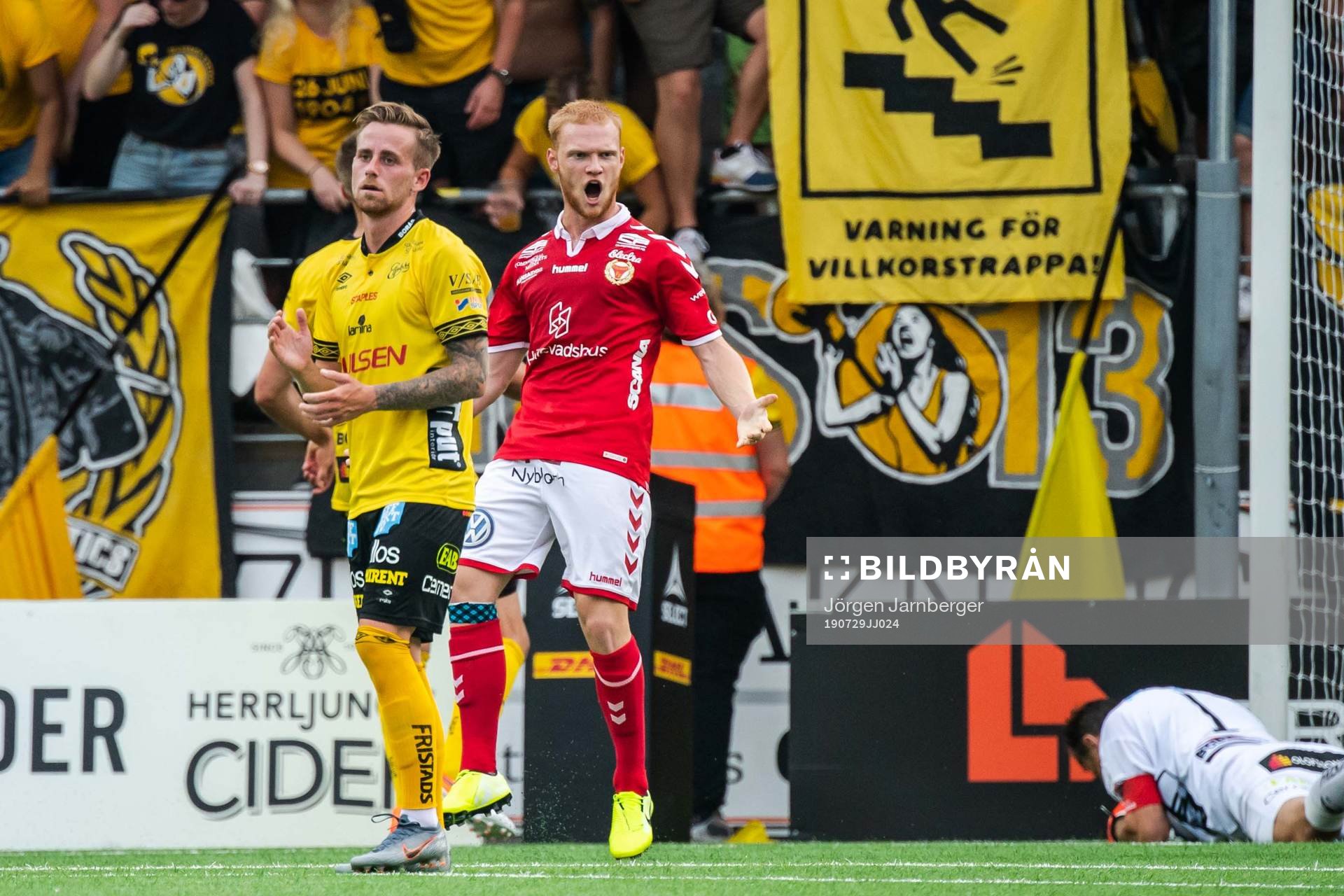 Kalmars Nils Fröling jublar