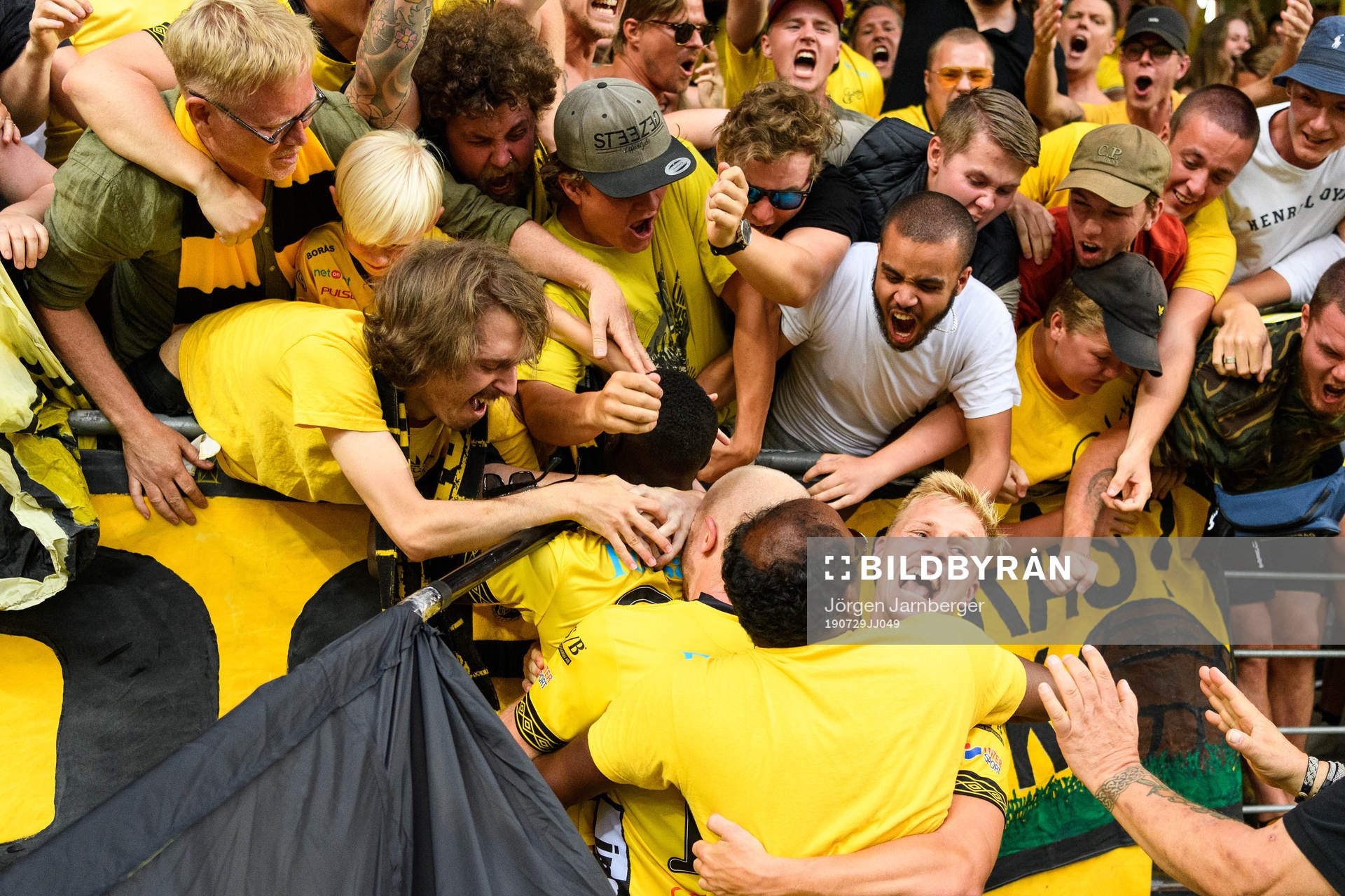 Elfsborgs Marokhy Ndione kramas om av Per Frick