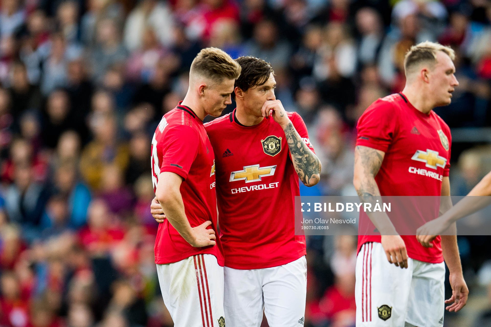 Scott McTominay and Victor Lindelöf of Manchester United