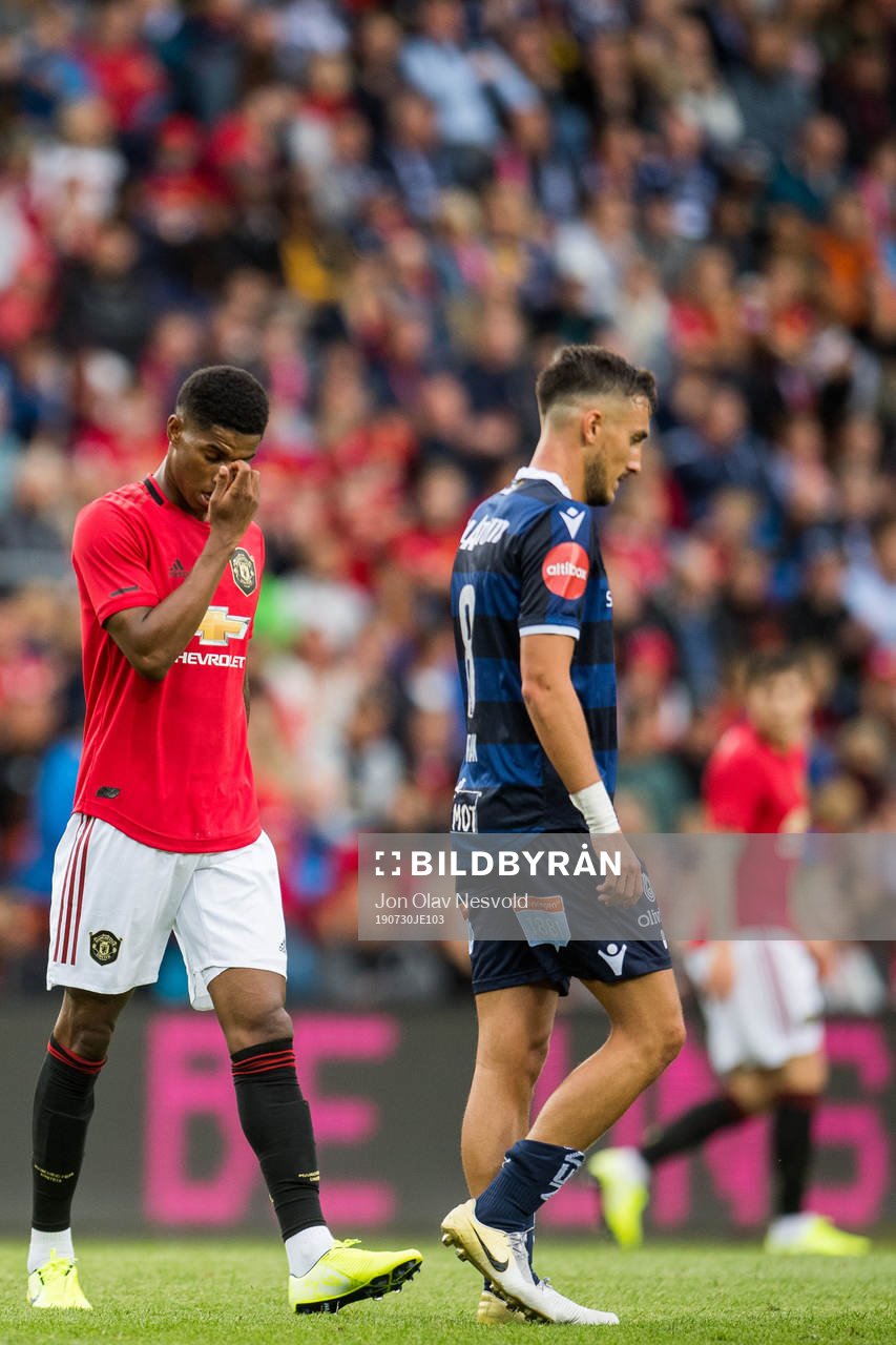 Marcus Rashford of Manchester United looks dejected