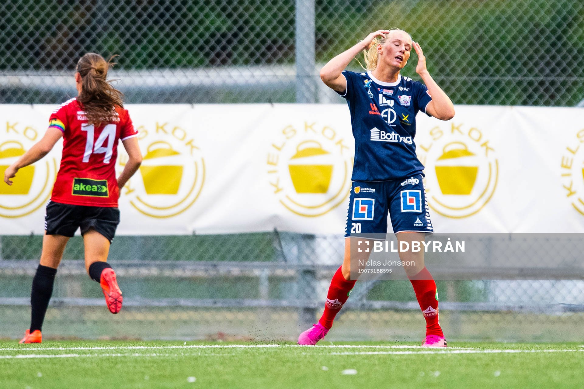 Linköpings Stina Blackstenius deppar