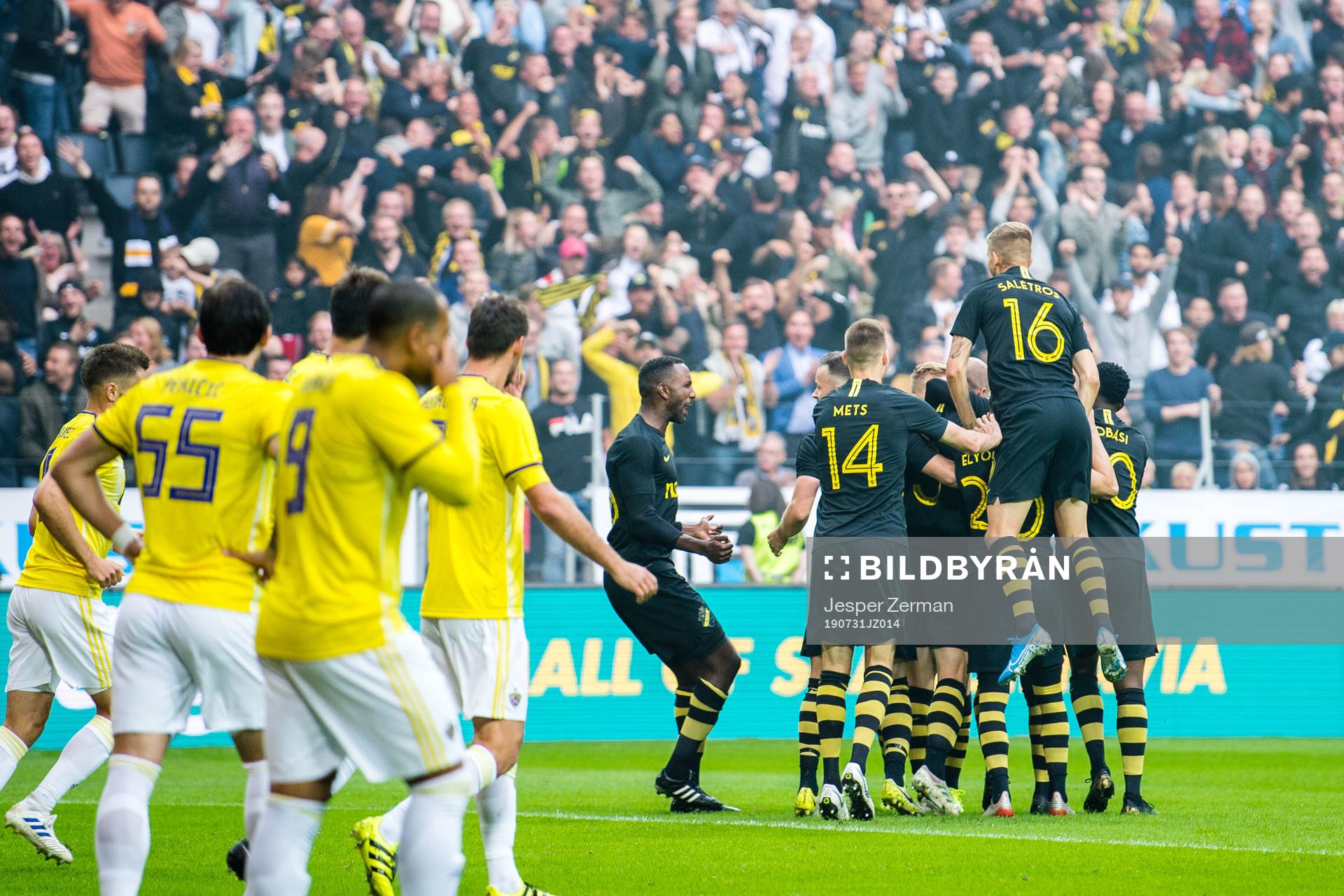 Per Karlsson of AIK celebrates with teammates