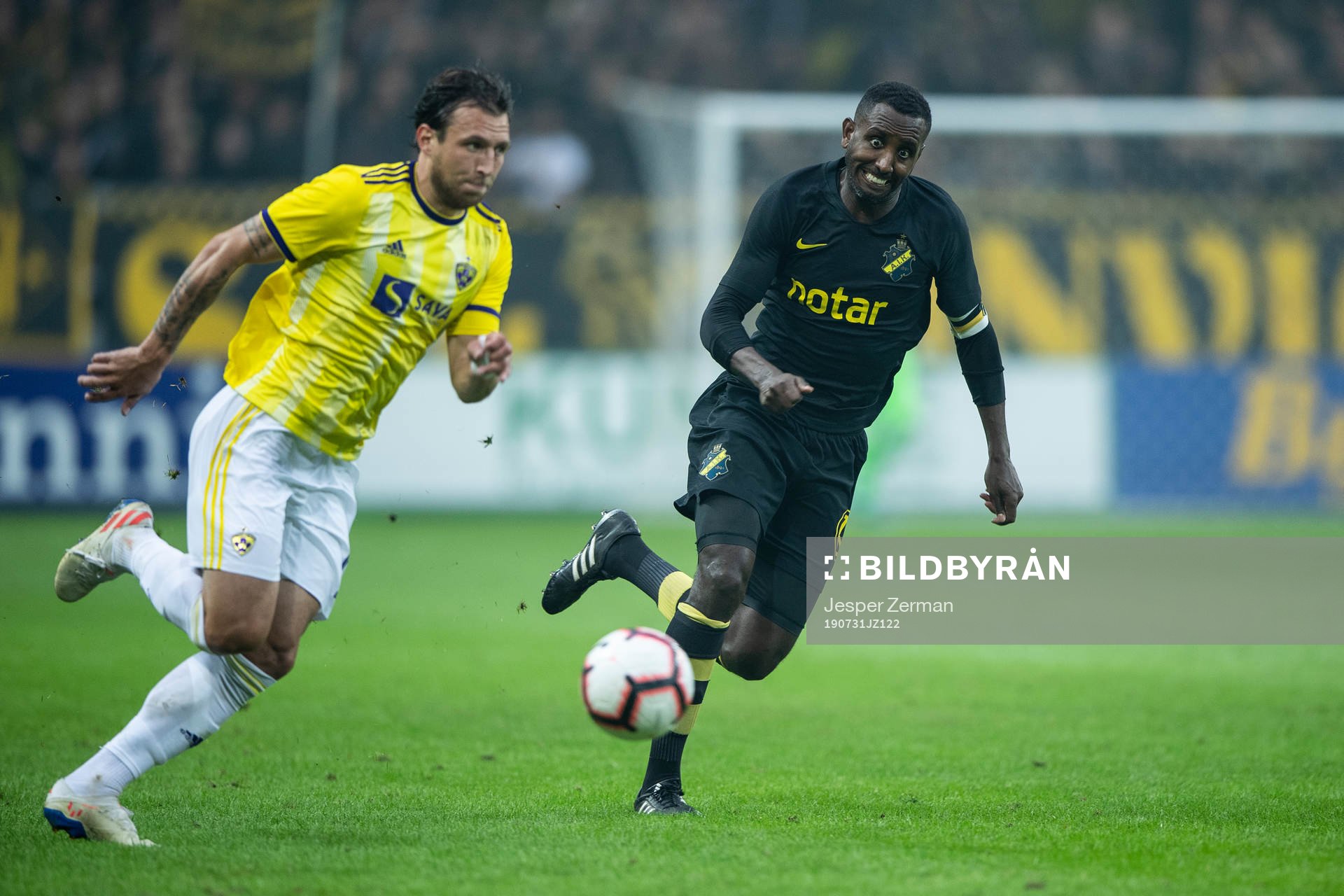 Spiro Pericic of Maribor and Henok Goitom of AIK
