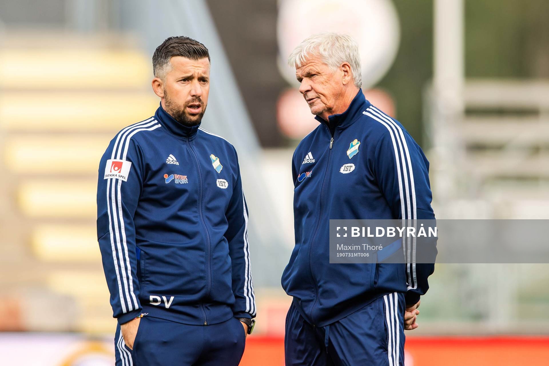 Östers tränare Dennis Velic och assisterande Karl Gunnar