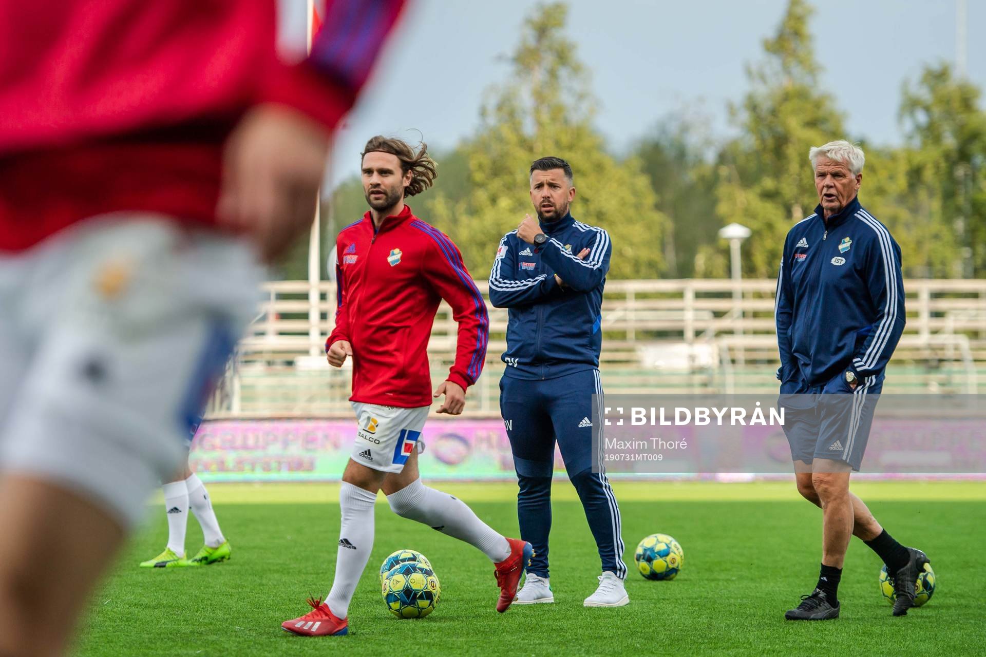Östers tränare Dennis Velic och assisterande Karl Gunnar