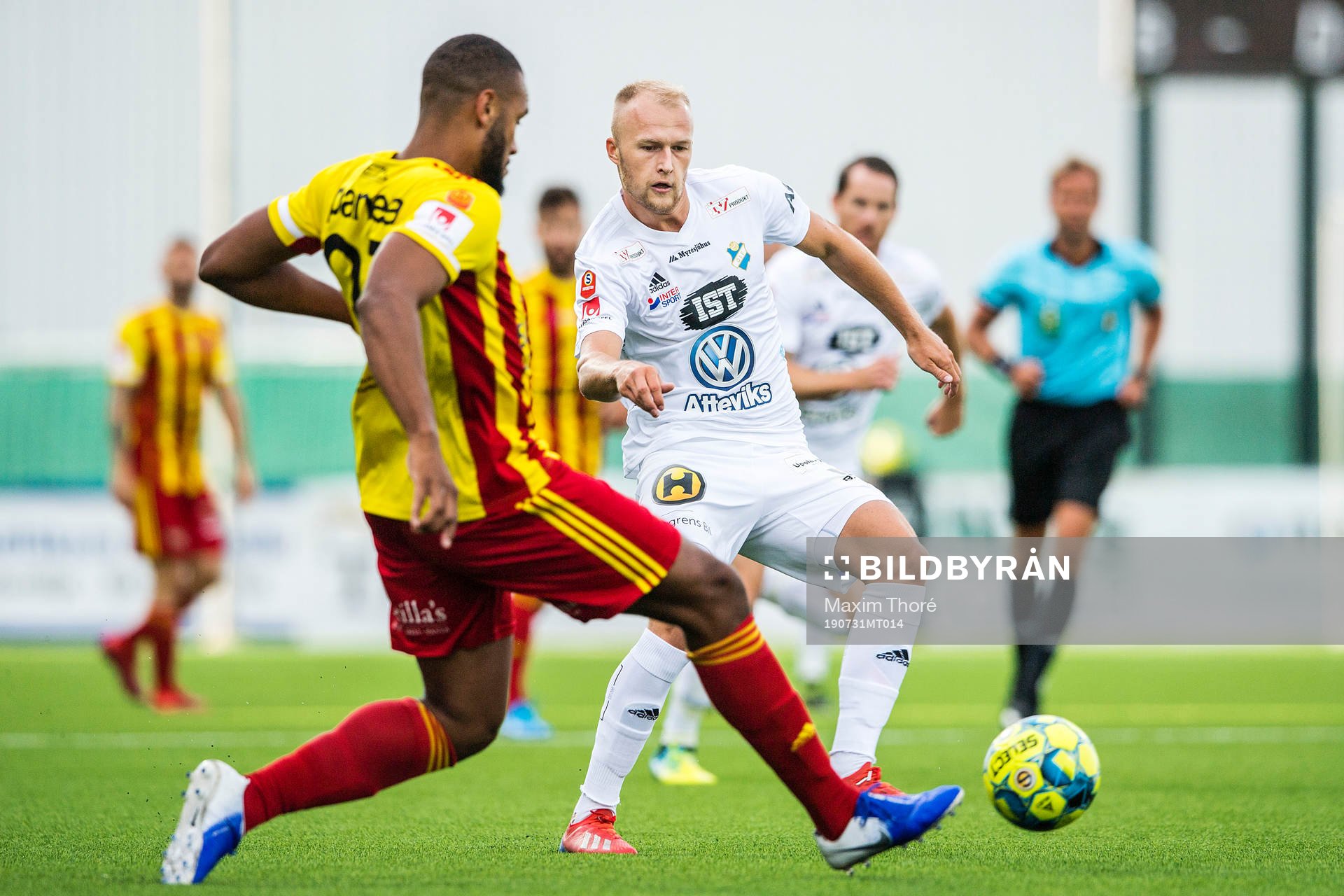 Östers Christian Ljungberg och Syrianskas Patrick Dyrestam