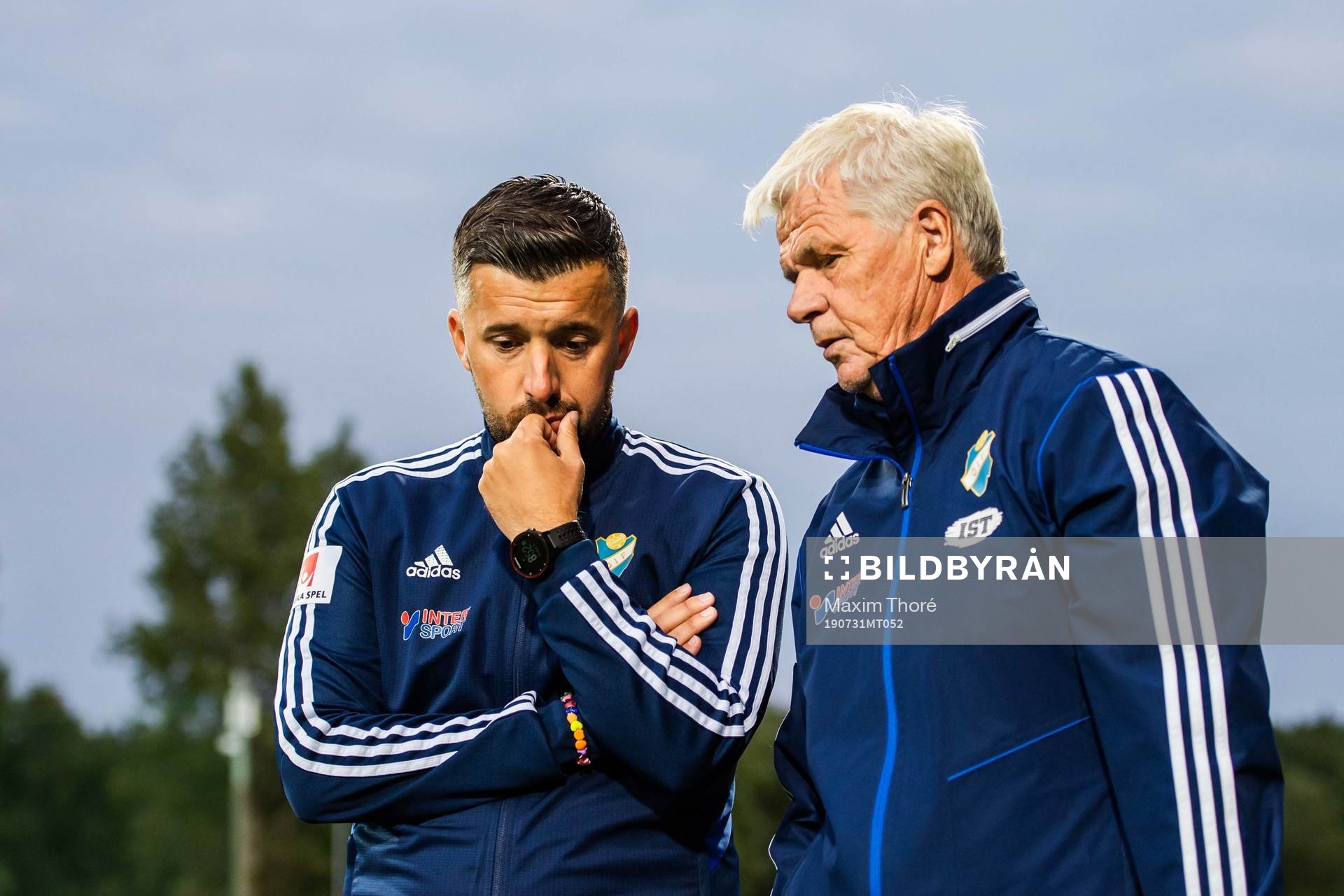Östers tränare Dennis Velic och assisterande Karl Gunnar
