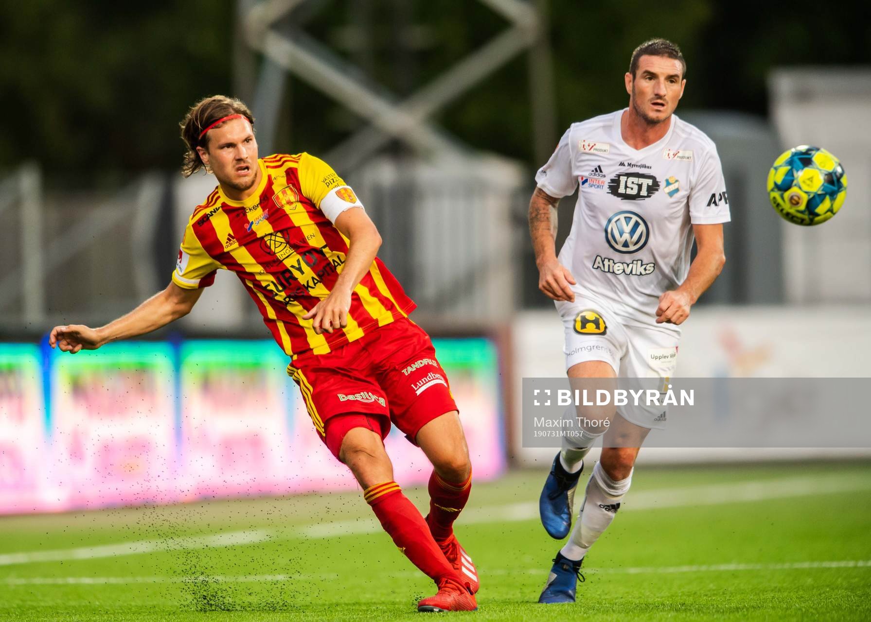 Syrianskas Sebastian Rajalakso och Östers James Keene