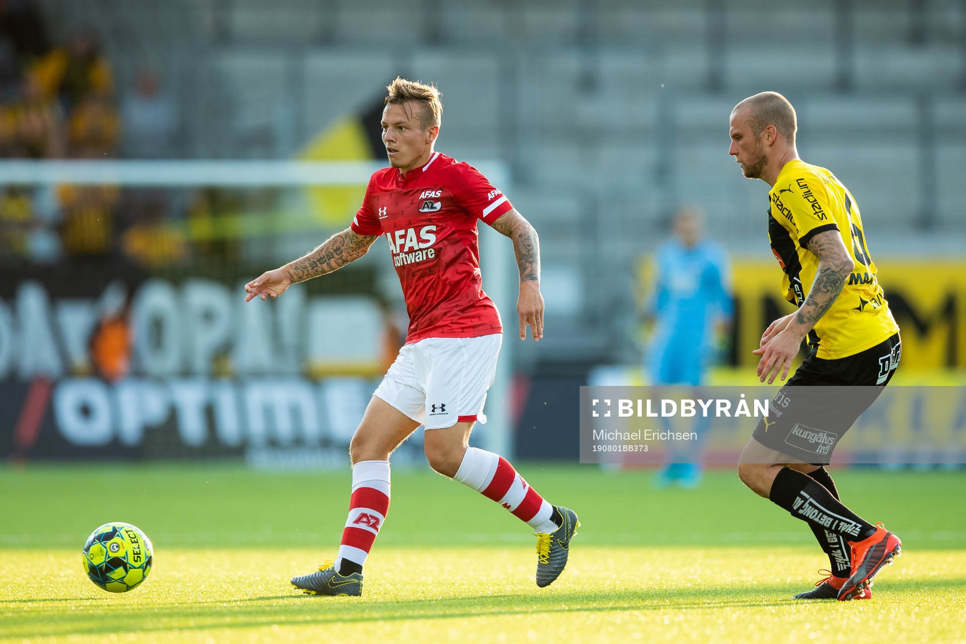 Jordy Clasie of AZ Alkmaar and Alexander Faltsetas of