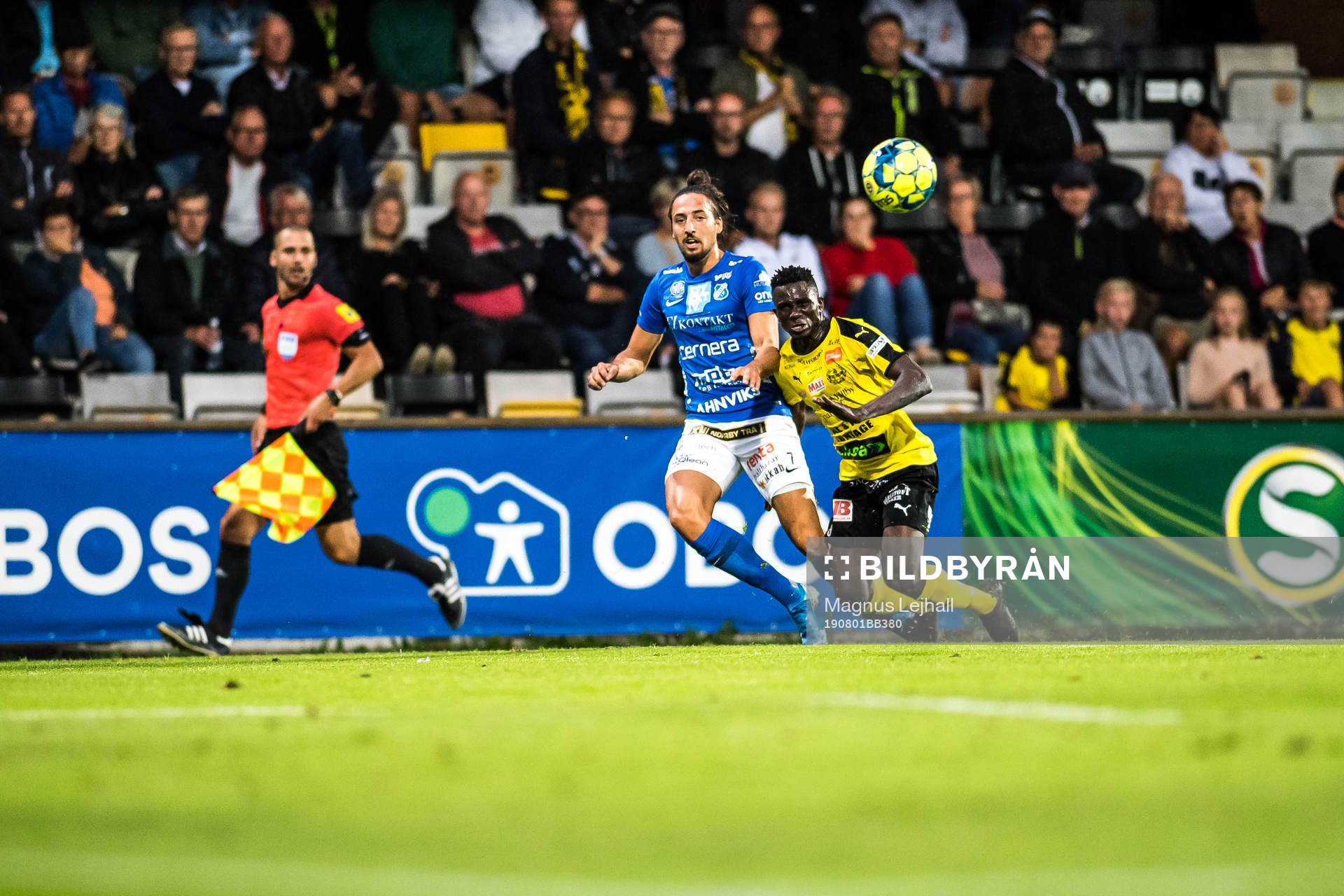 Norrbys Dijan Vukojevic  och Mjällbys Bubacarr Jobe
