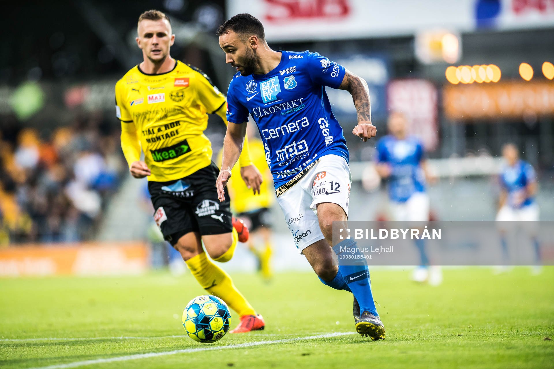 Norrbys Richard Yarsuvat  och Mjällbys Hampus Holgersson
