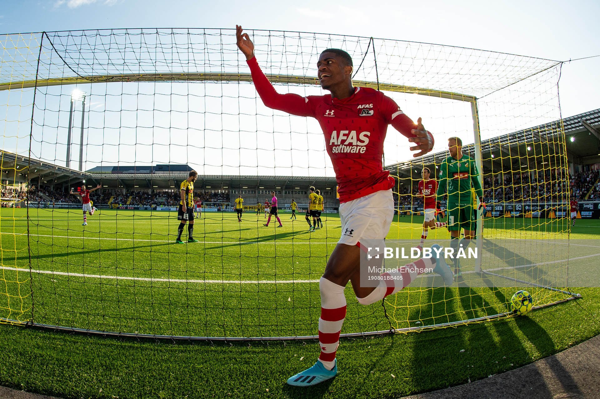 Myron Boadu of AZ Alkmaar celebrates his teams second goal