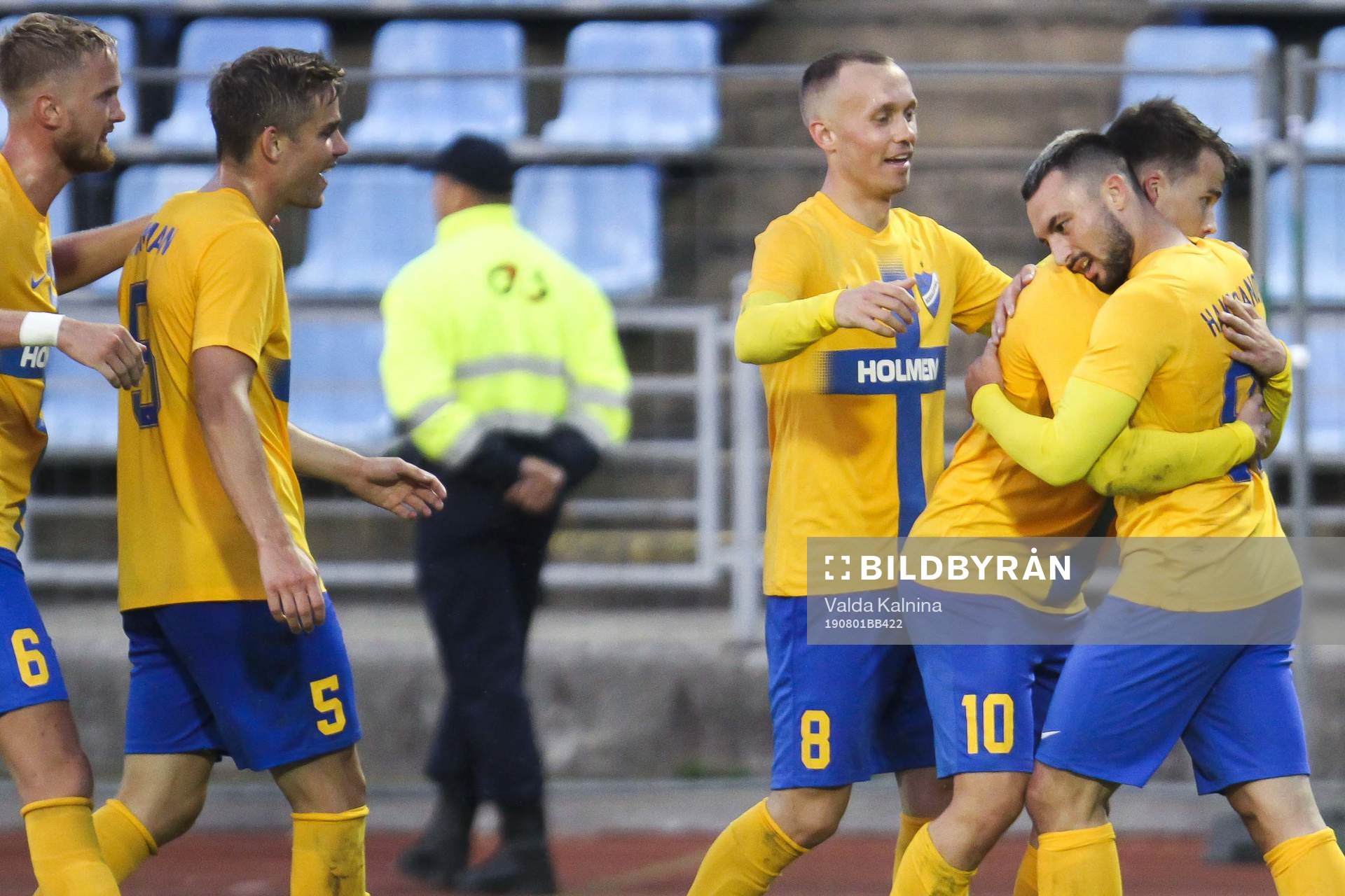 Sead Haksabanovic of IFK Norrköping celebrate with