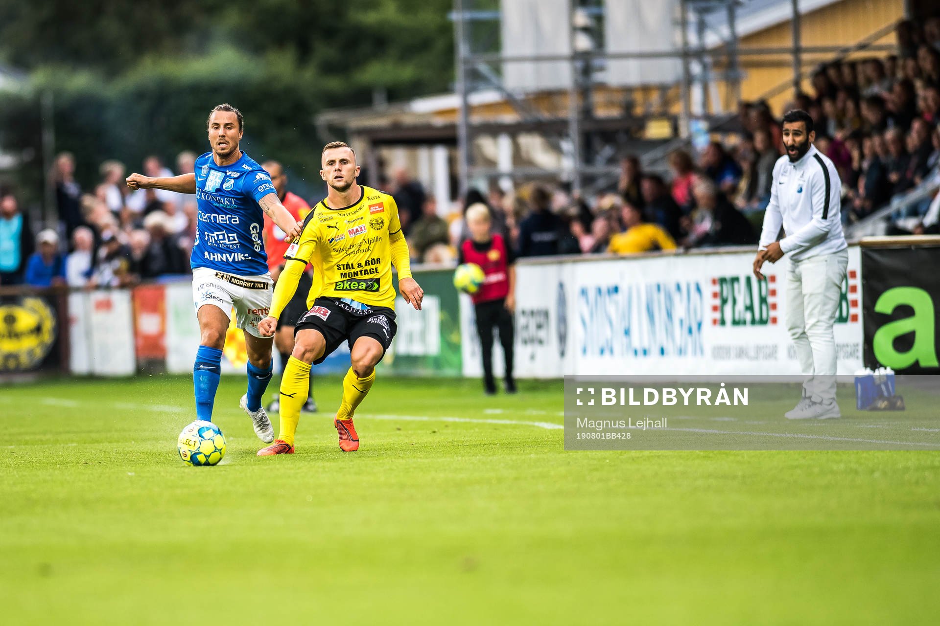 Norrbys Jonathan Azulay och Mjällbys Adi Terzic, Norrbys